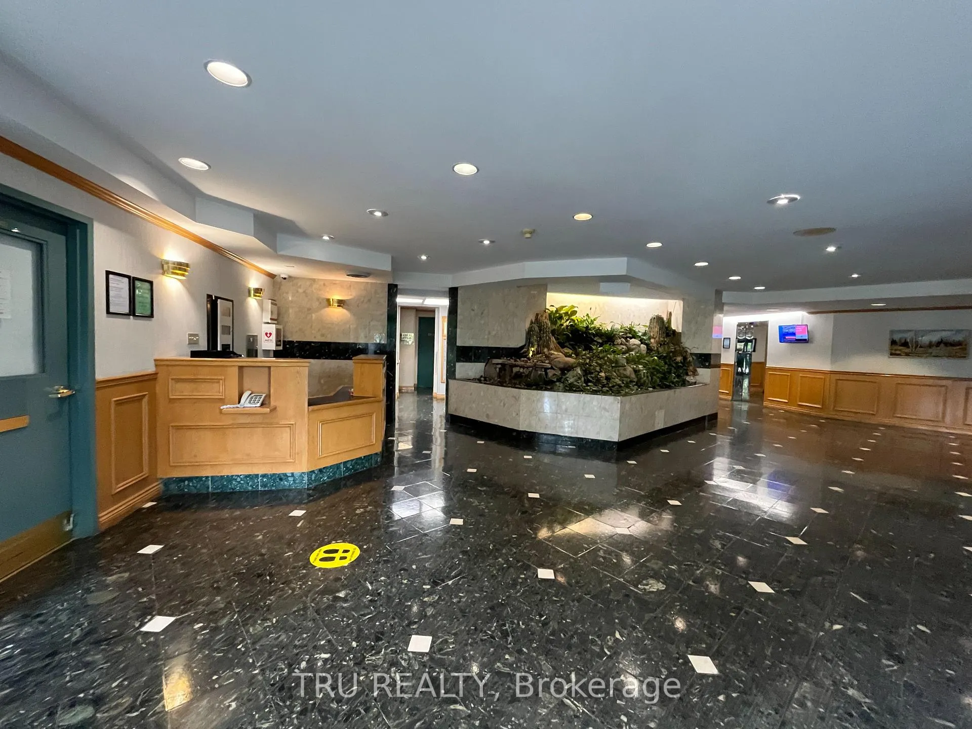 Photo 4 of Unit 609, 1025 Grenon Avenue, Ottawa, Fairfield Heights — HOMEH