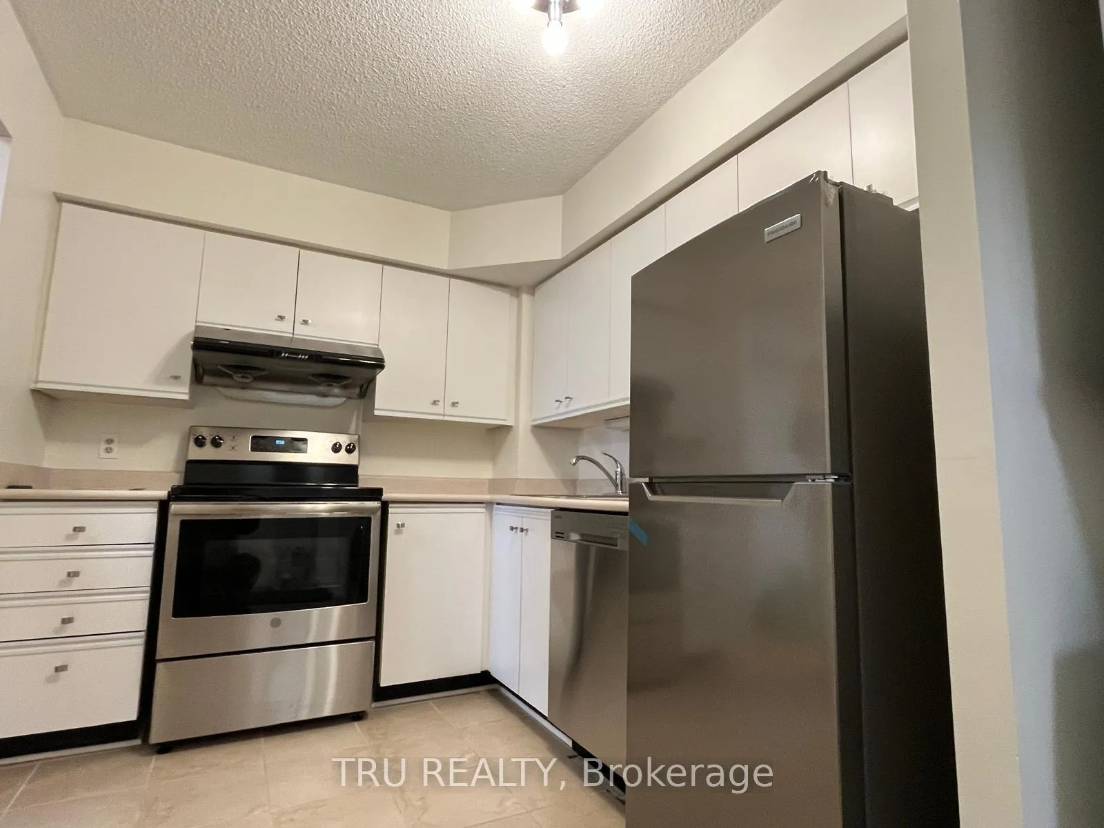Photo 14 of Unit 609, 1025 Grenon Avenue, Ottawa, Fairfield Heights — HOMEH