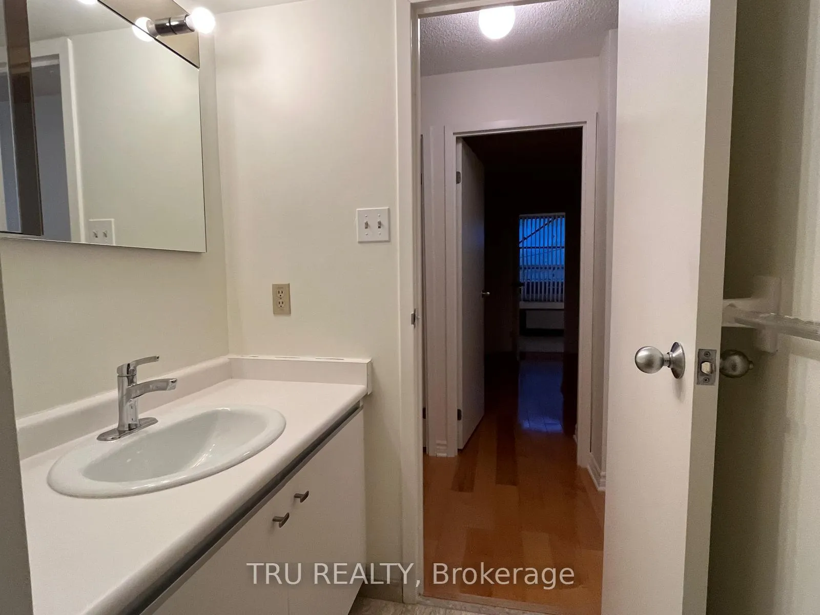 Photo 23 of Unit 609, 1025 Grenon Avenue, Ottawa, Fairfield Heights — HOMEH