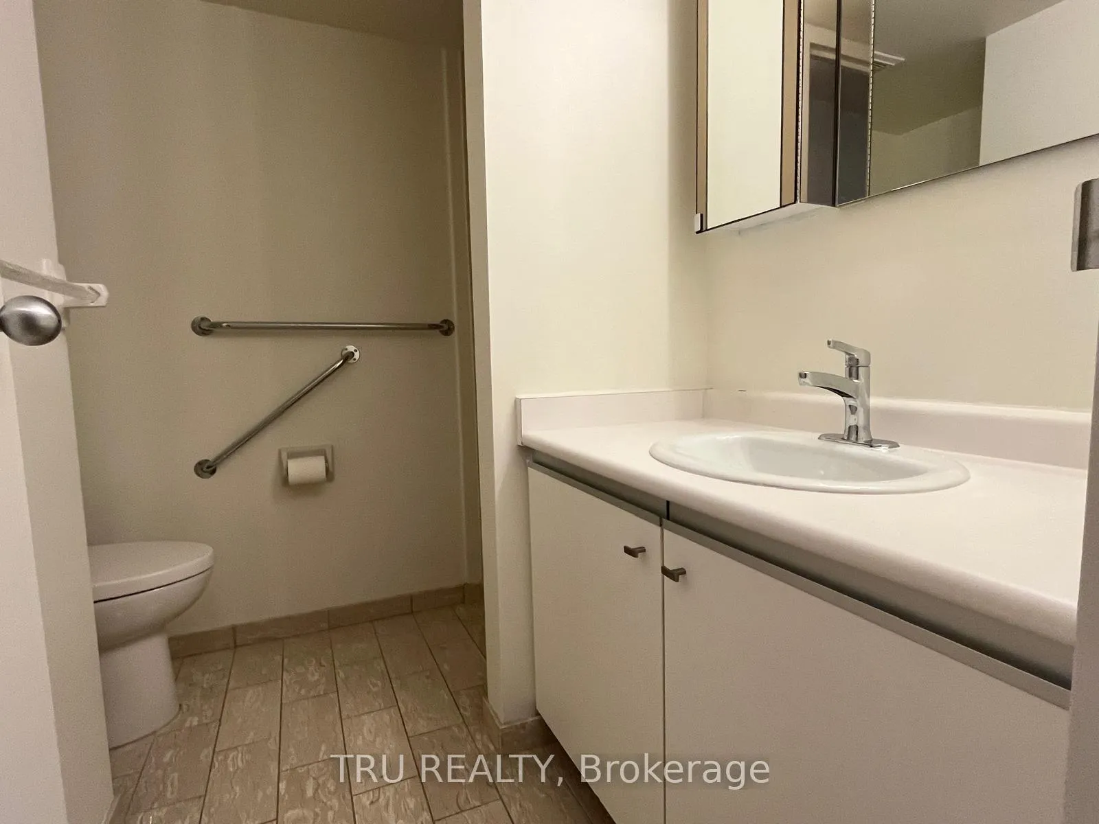 Photo 25 of Unit 609, 1025 Grenon Avenue, Ottawa, Fairfield Heights — HOMEH