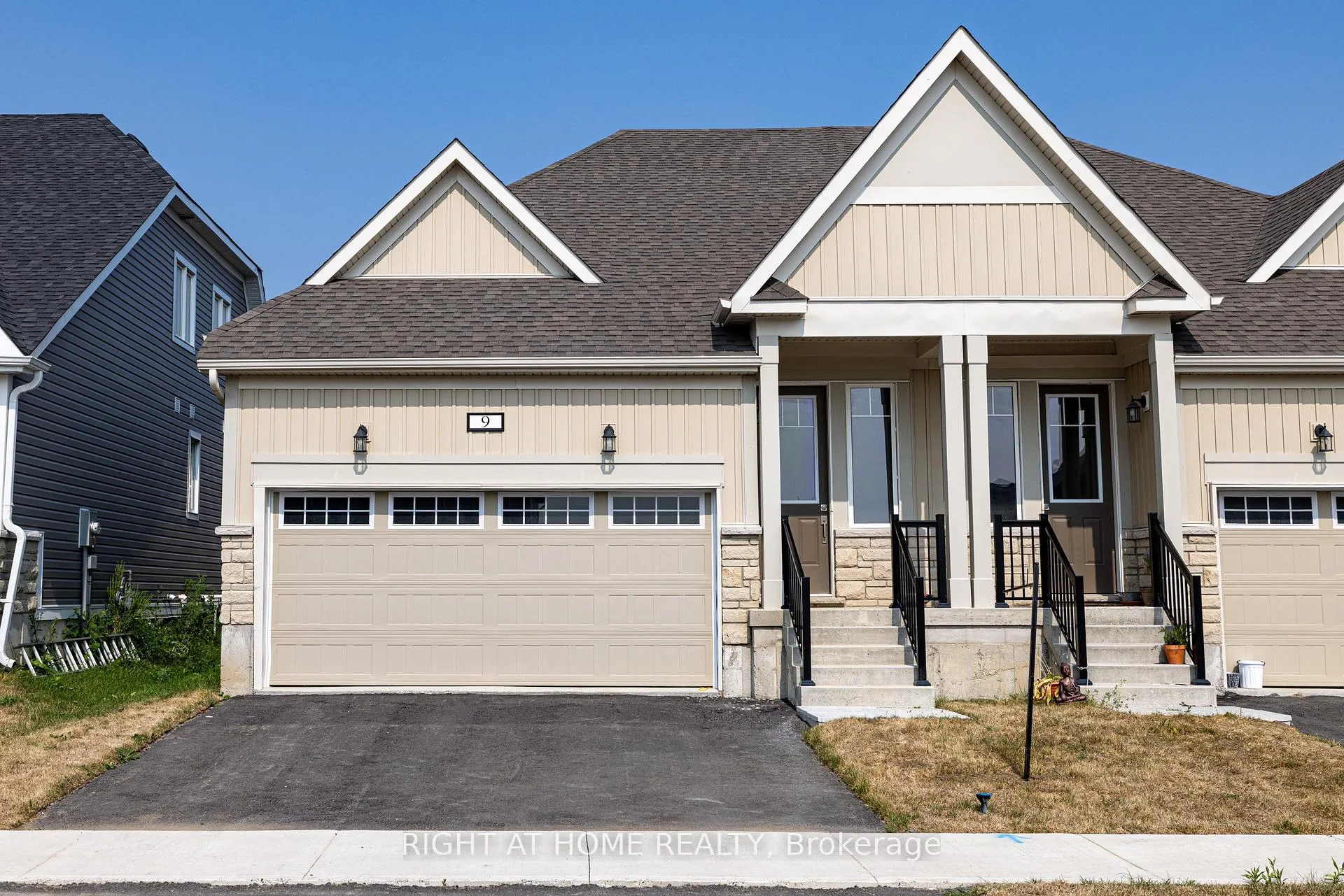 Front of 9 Golf Links Drive