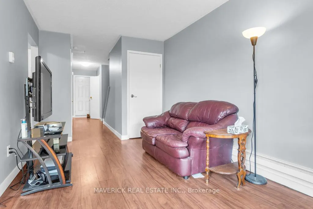 Photo 3 of Unit F, 308 Bluevale Street, Waterloo — HOMEH