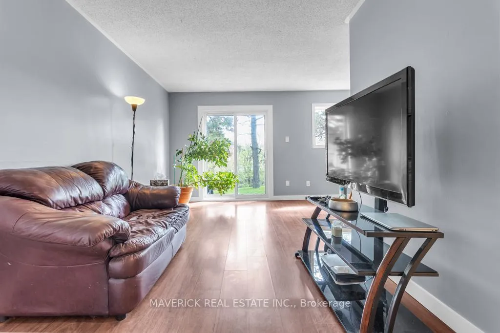 Photo 4 of Unit F, 308 Bluevale Street, Waterloo — HOMEH