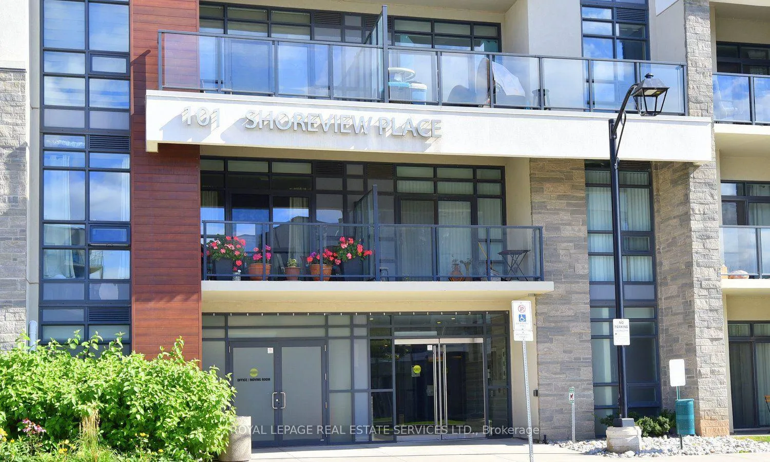 Photo 1 of Unit 435, 125 Shoreview Place, Hamilton, Lakeshore — HOMEH