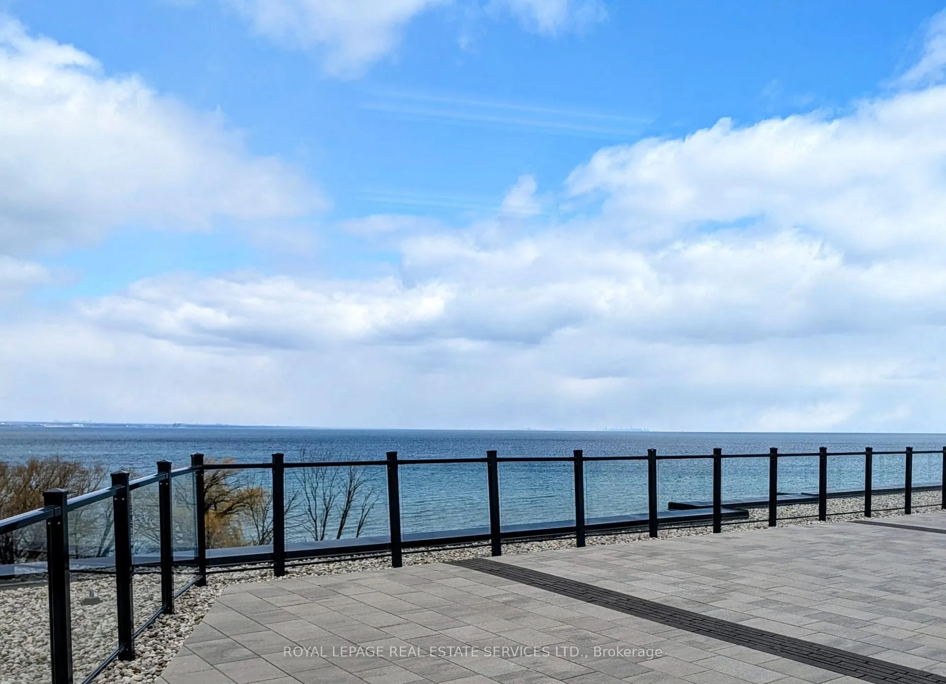 Photo 9 of Unit 435, 125 Shoreview Place, Hamilton, Lakeshore — HOMEH