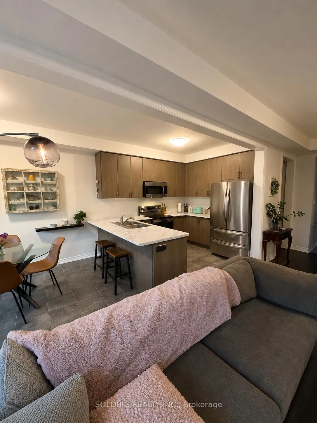 Photo 13 of 377 Skinner Road, Hamilton, Waterdown — HOMEH
