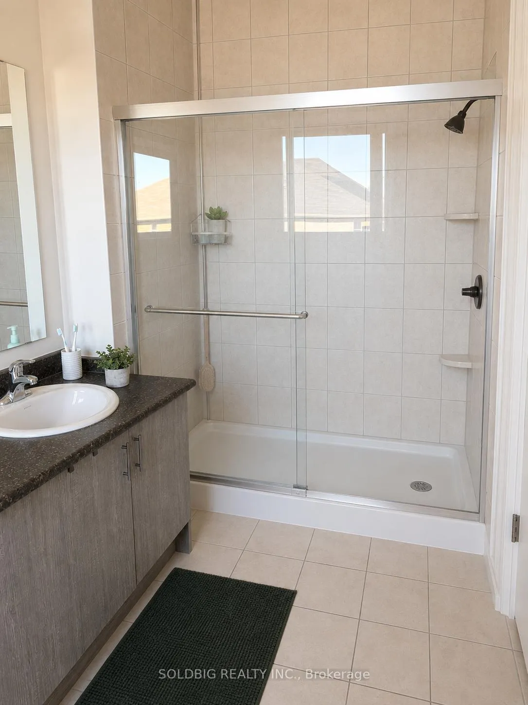 Photo 14 of 377 Skinner Road, Hamilton, Waterdown — HOMEH