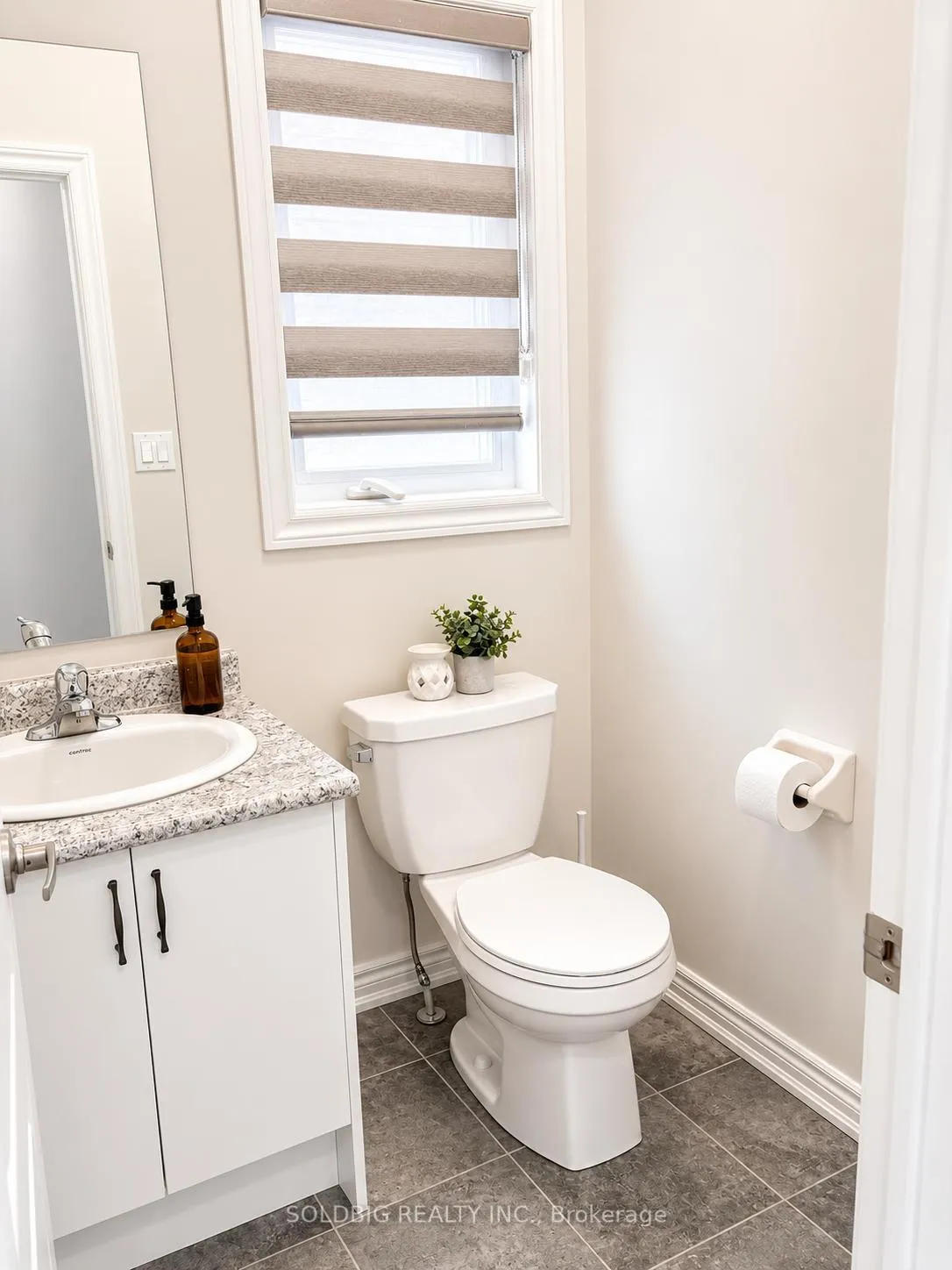 Photo 16 of 377 Skinner Road, Hamilton, Waterdown — HOMEH
