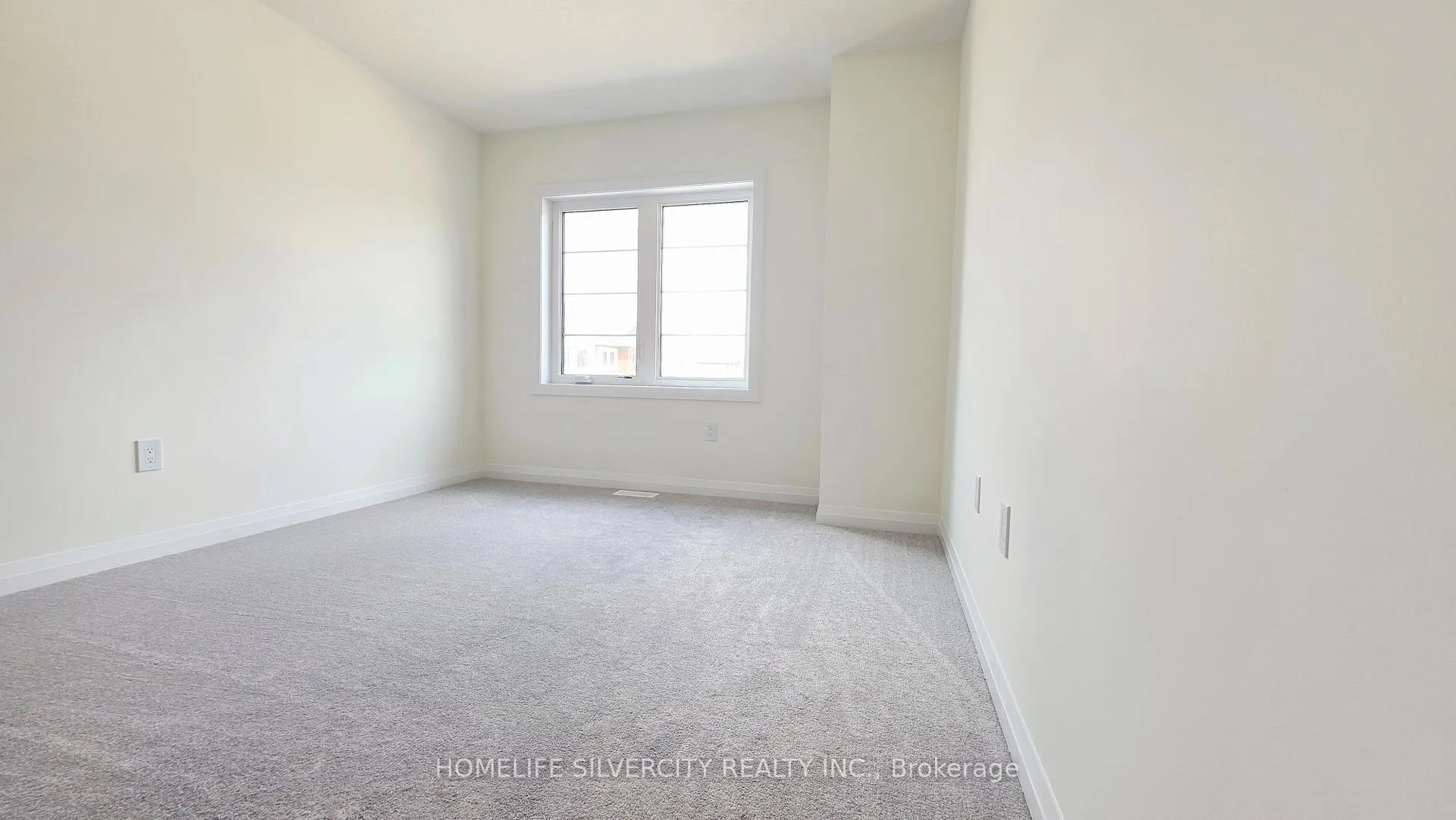 Photo 10 of 138 Adeline Crescent, Hamilton, Normanhurst — HOMEH