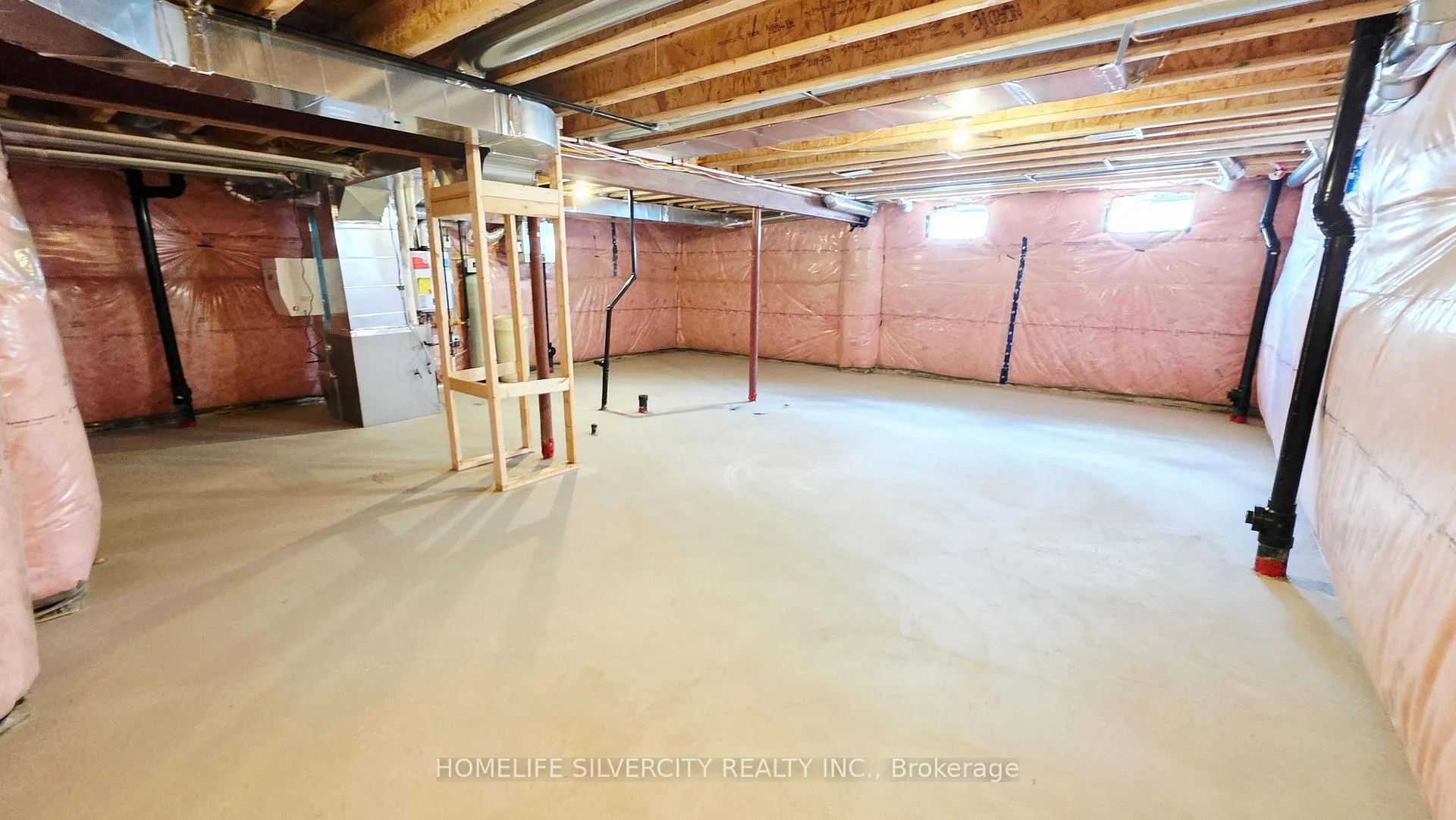 Photo 20 of 138 Adeline Crescent, Hamilton, Normanhurst — HOMEH