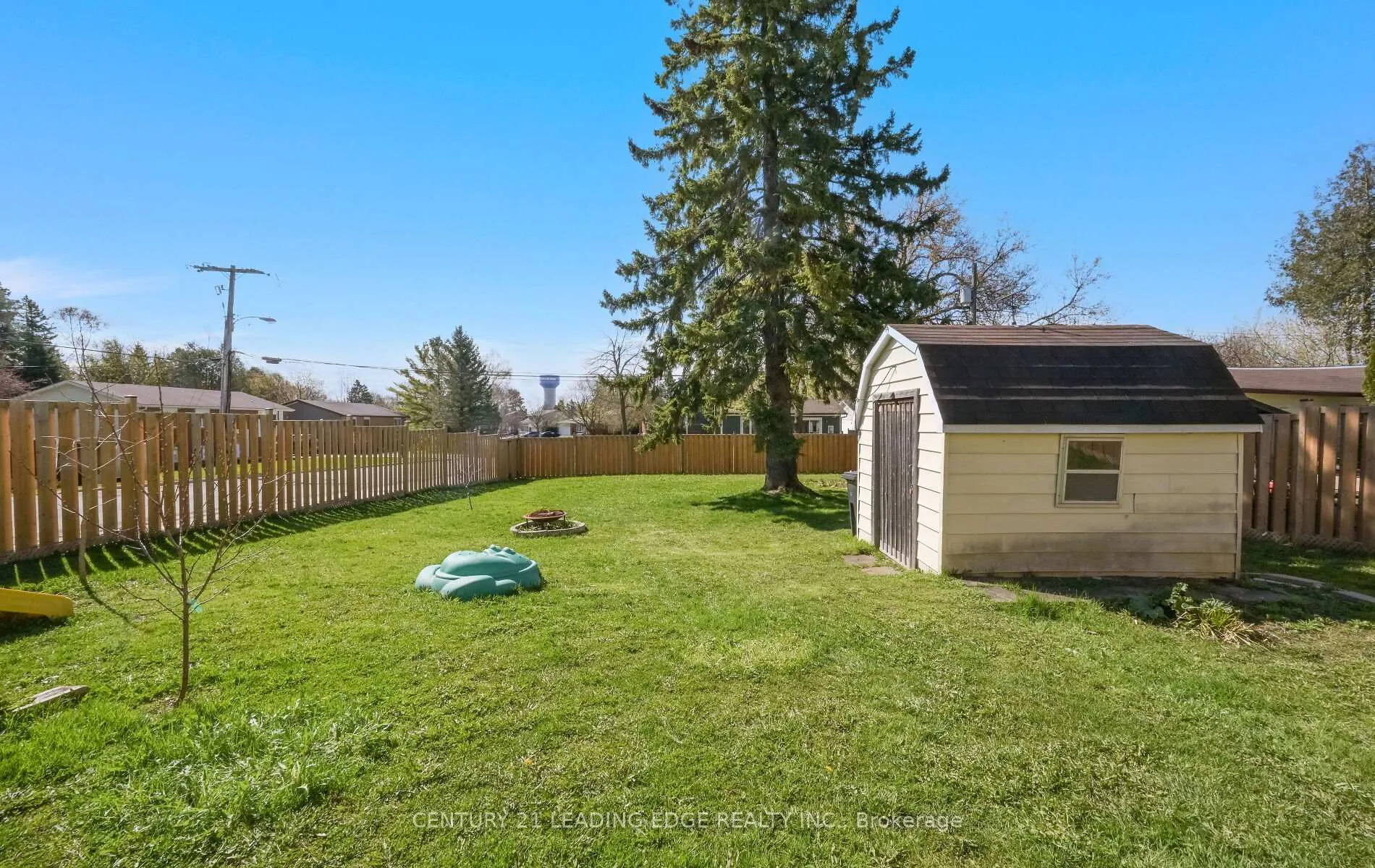 Photo 6 of 333 Andrew Street, Shelburne — HOMEH