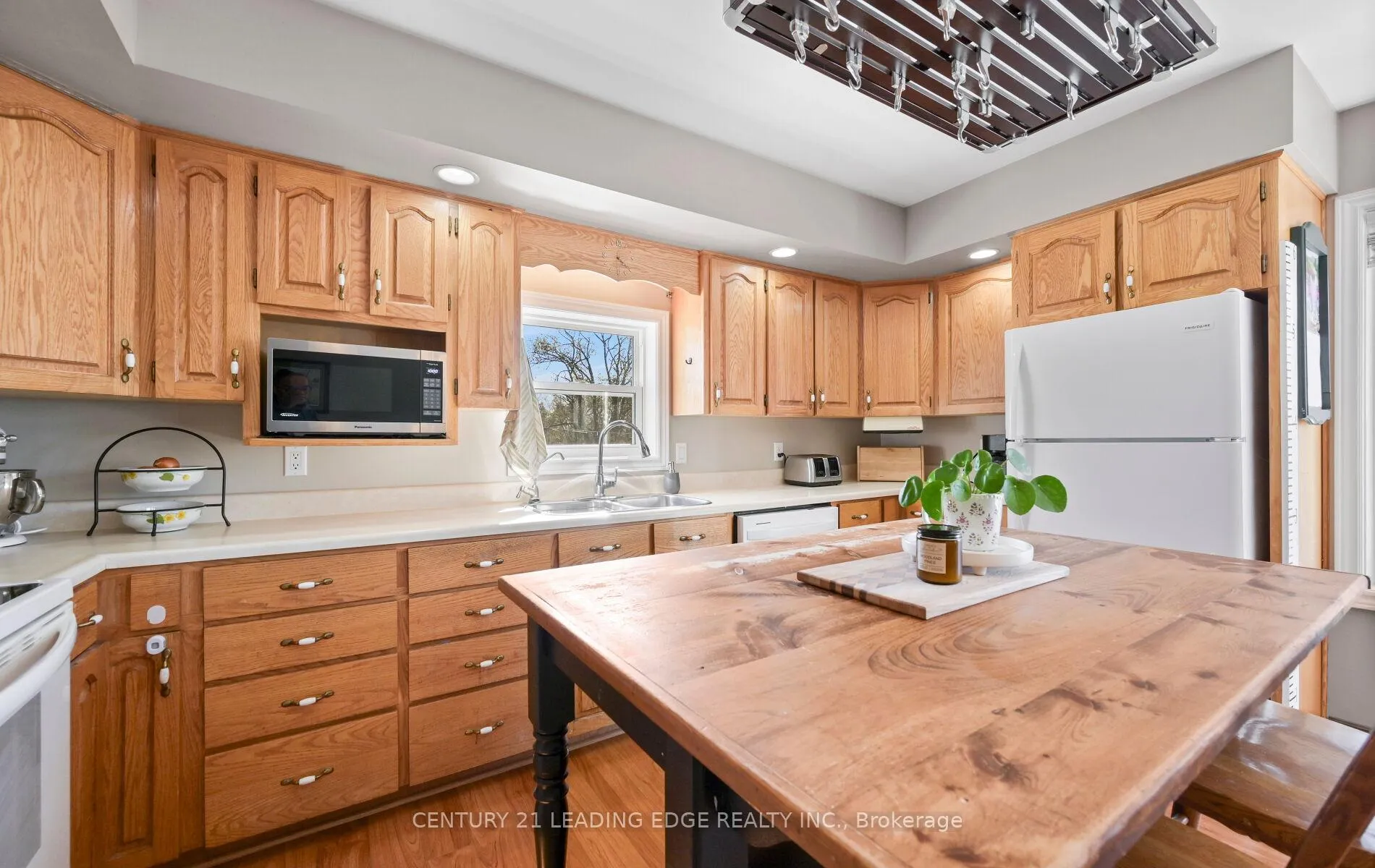 Photo 16 of 333 Andrew Street, Shelburne — HOMEH