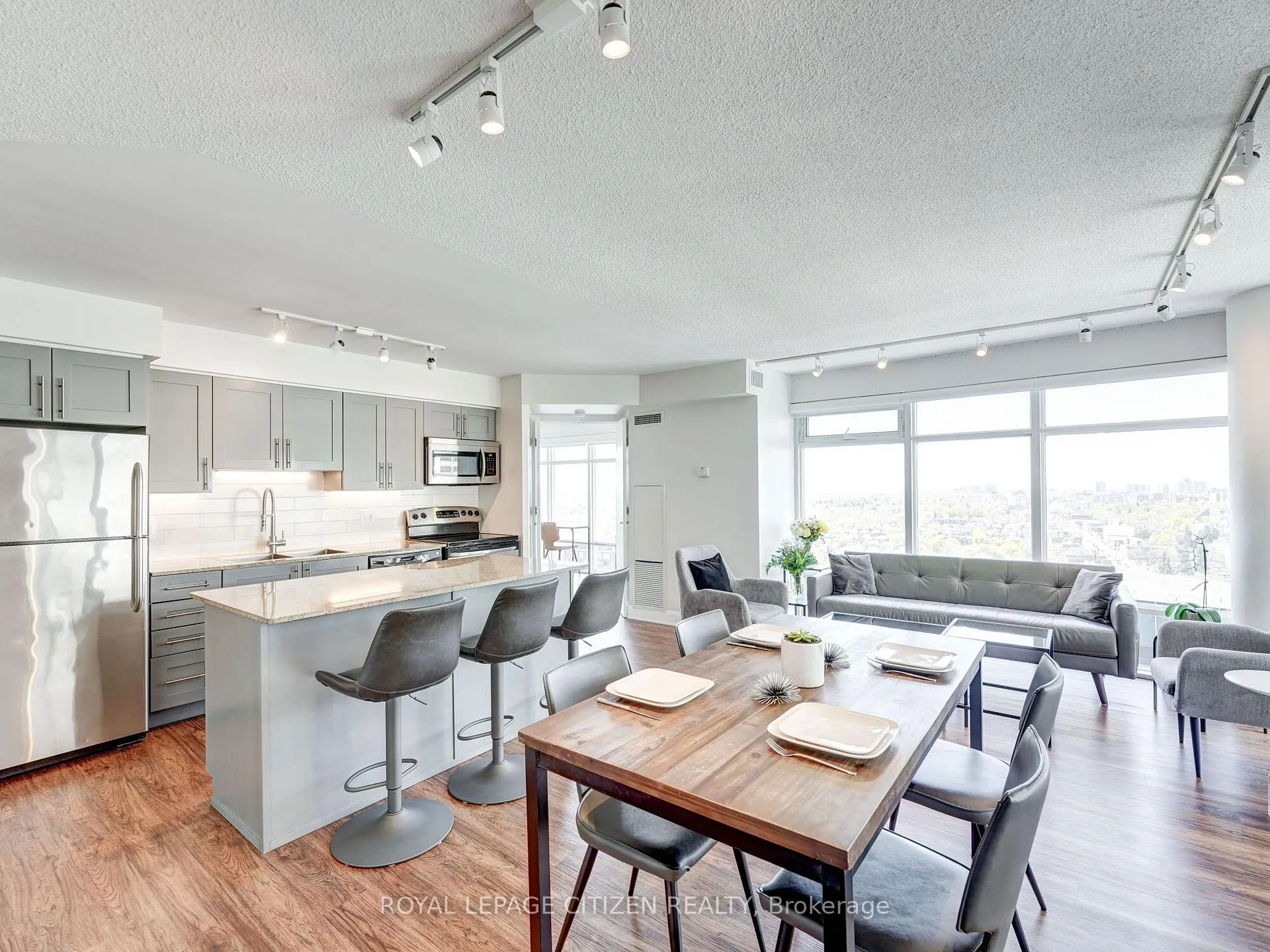 Photo 1 of Unit 3008, 2191 Yonge Street, Toronto, Mount Pleasant West — HOMEH