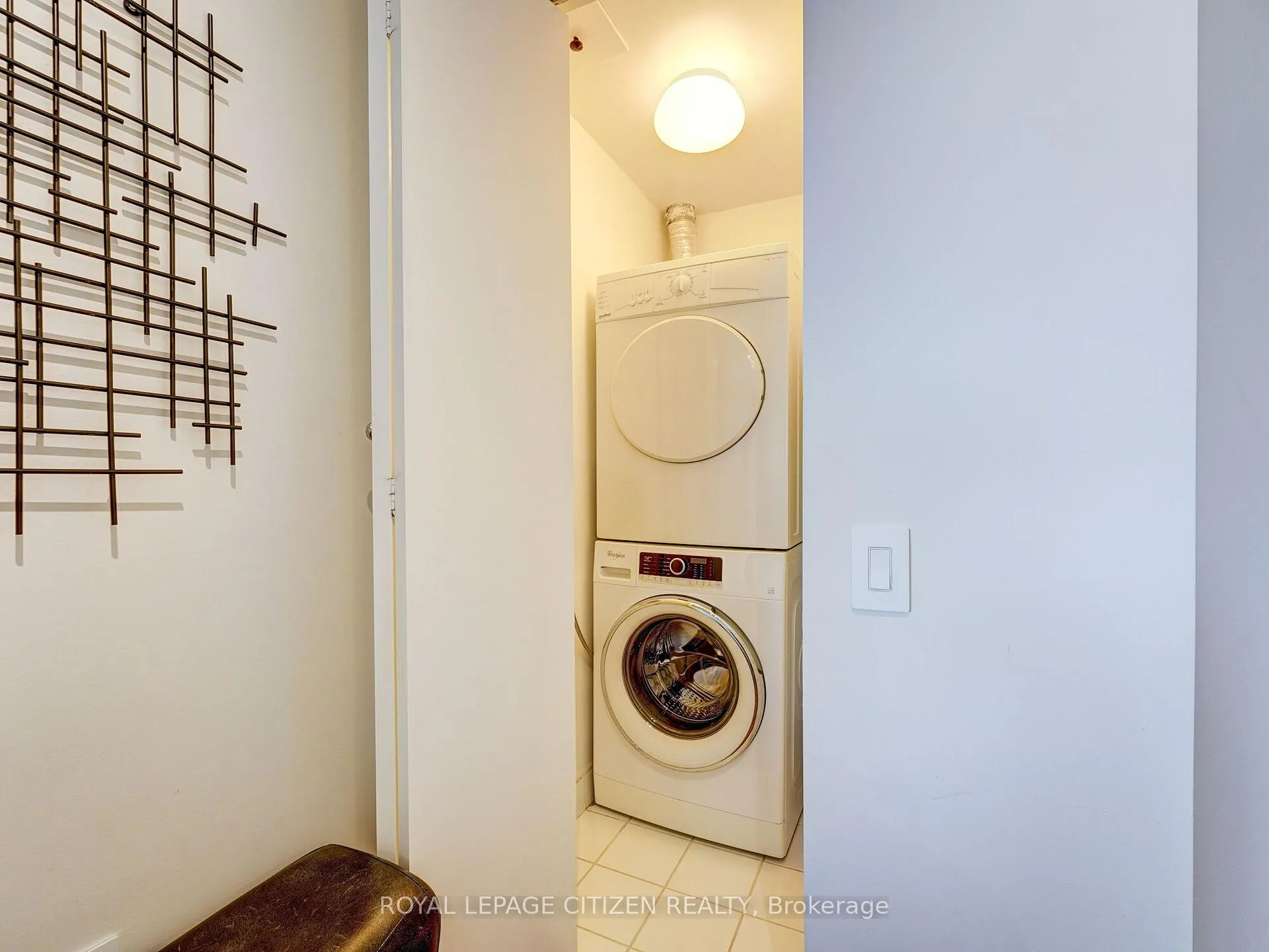 Photo 6 of Unit 3008, 2191 Yonge Street, Toronto, Mount Pleasant West — HOMEH