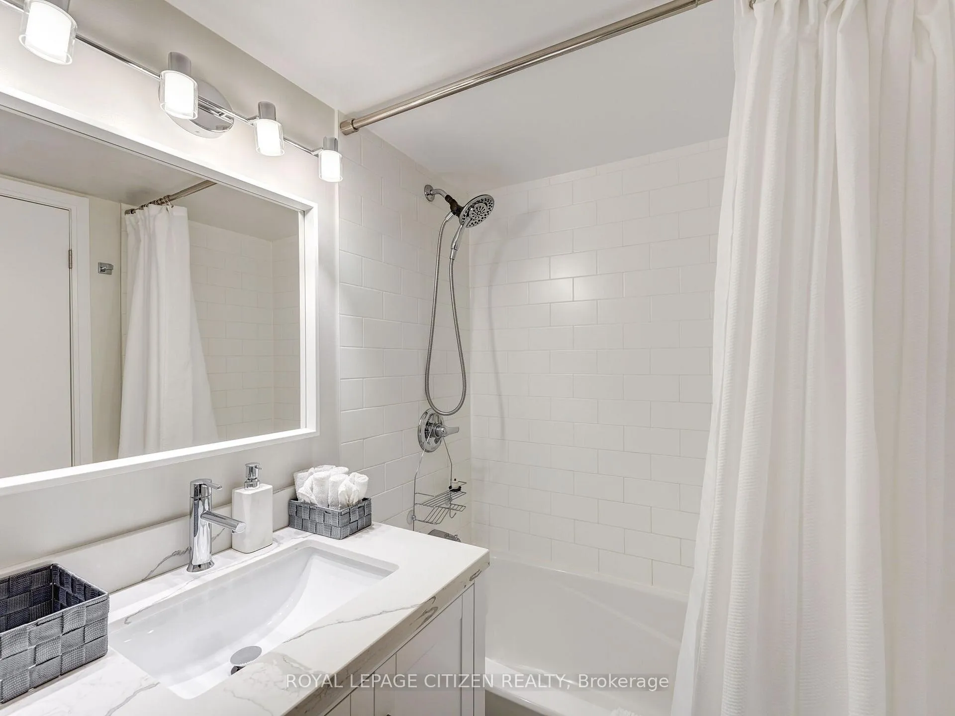 Photo 10 of Unit 3008, 2191 Yonge Street, Toronto, Mount Pleasant West — HOMEH