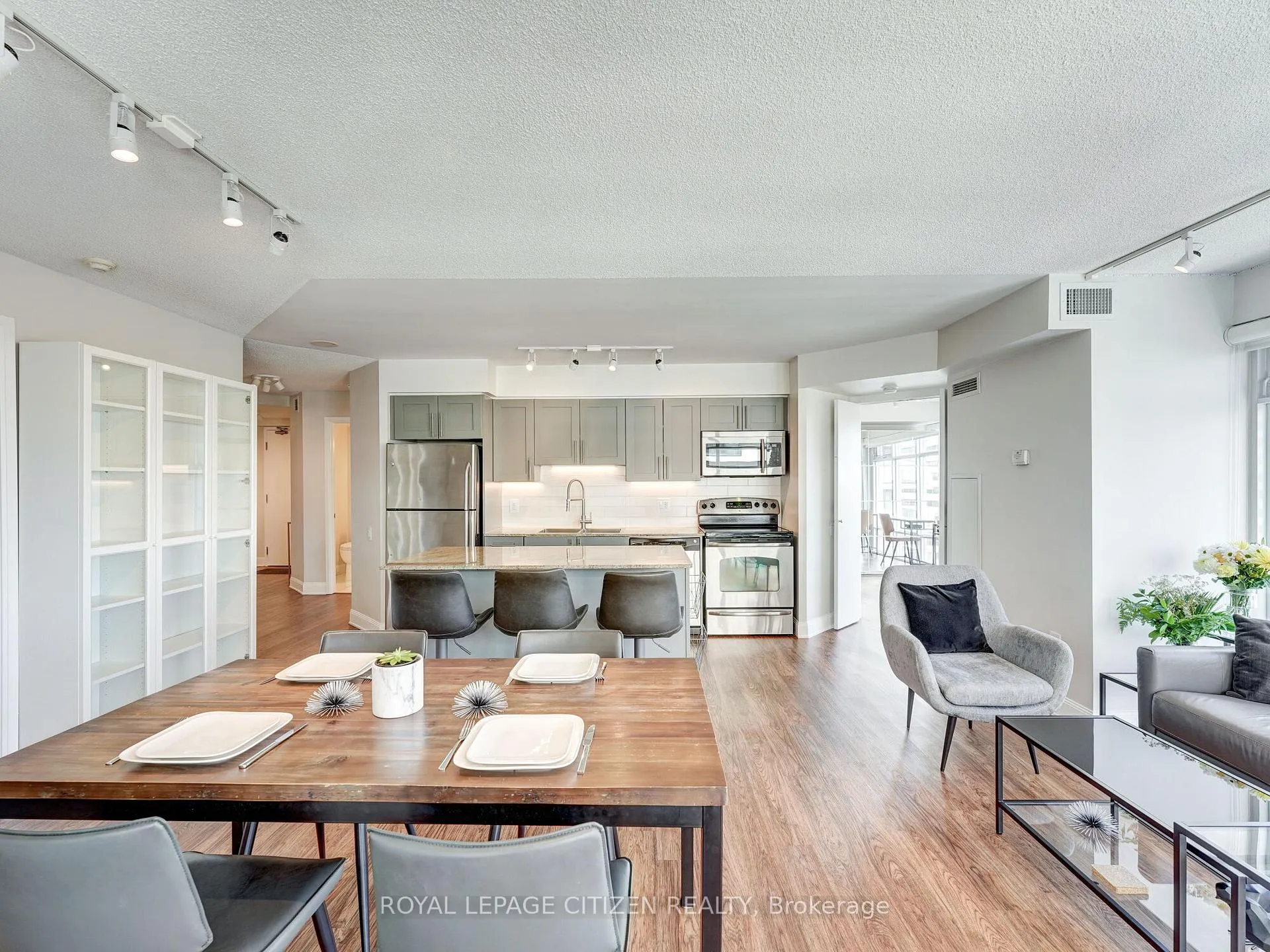 Photo 13 of Unit 3008, 2191 Yonge Street, Toronto, Mount Pleasant West — HOMEH
