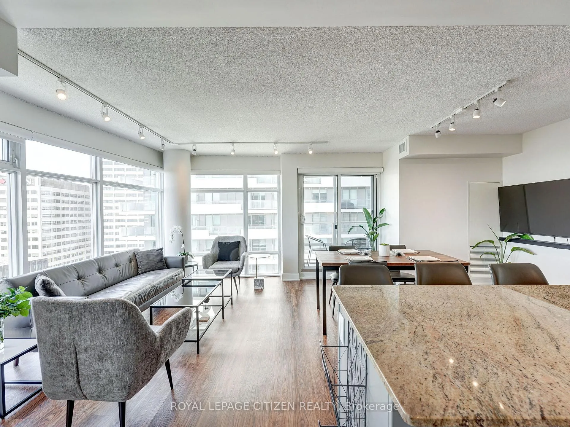 Photo 16 of Unit 3008, 2191 Yonge Street, Toronto, Mount Pleasant West — HOMEH