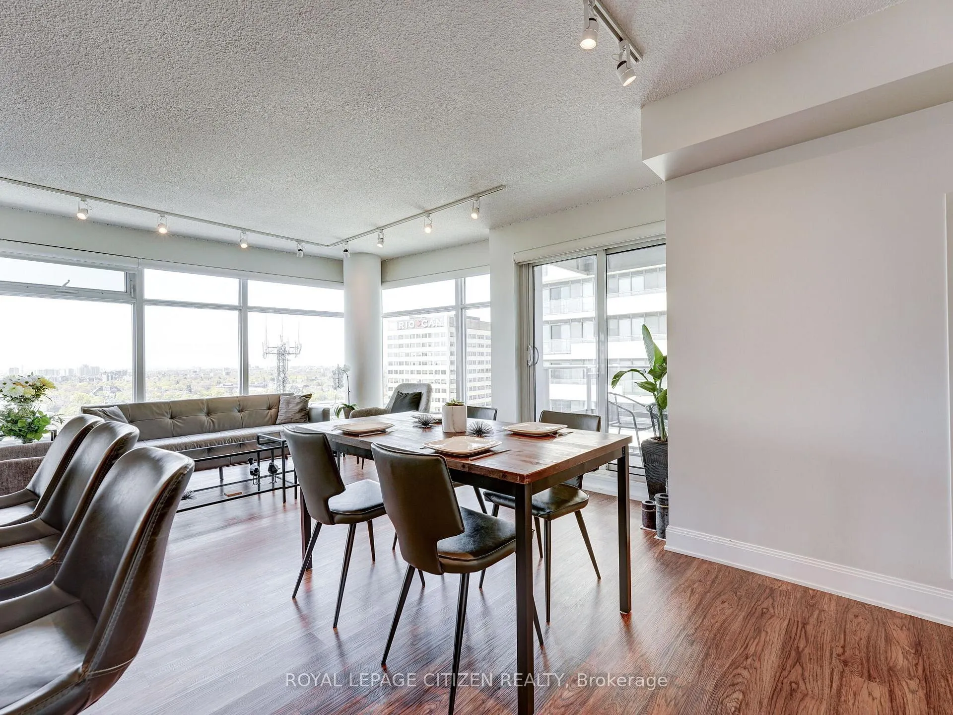 Photo 17 of Unit 3008, 2191 Yonge Street, Toronto, Mount Pleasant West — HOMEH