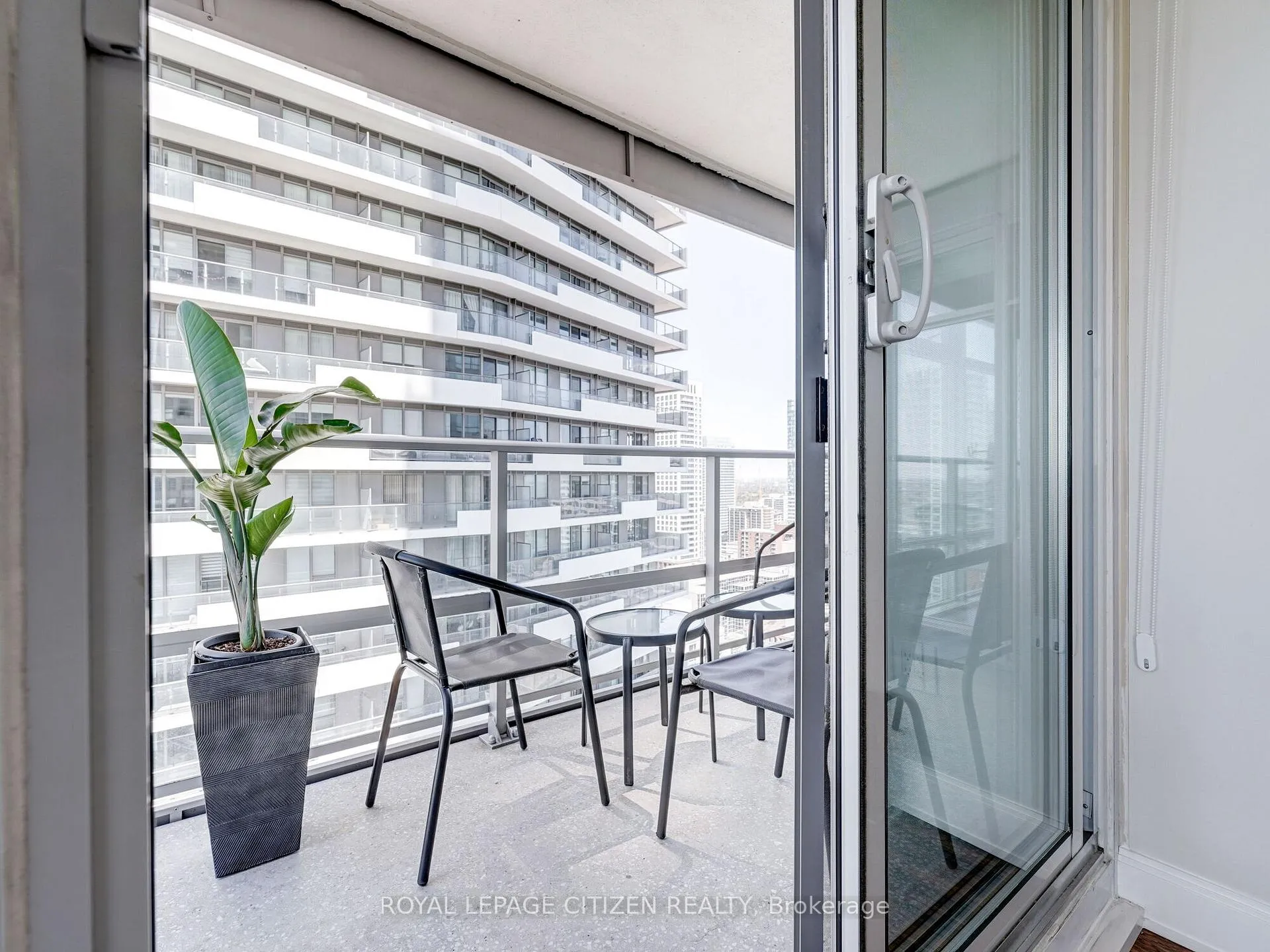 Photo 37 of Unit 3008, 2191 Yonge Street, Toronto, Mount Pleasant West — HOMEH