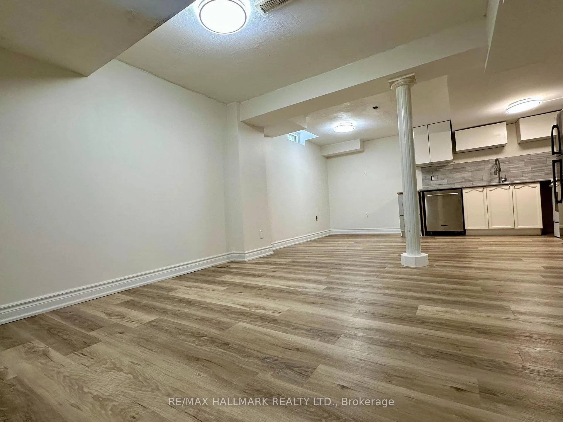 Photo 3 of Unit Bsmt, 83 Red River Crescent, Newmarket, Woodland Hill — HOMEH