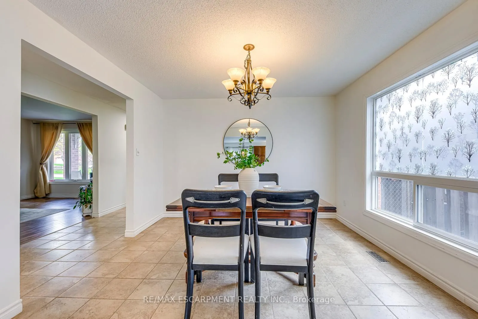 Photo 11 of 43 Niska Drive, Hamilton, Waterdown — HOMEH