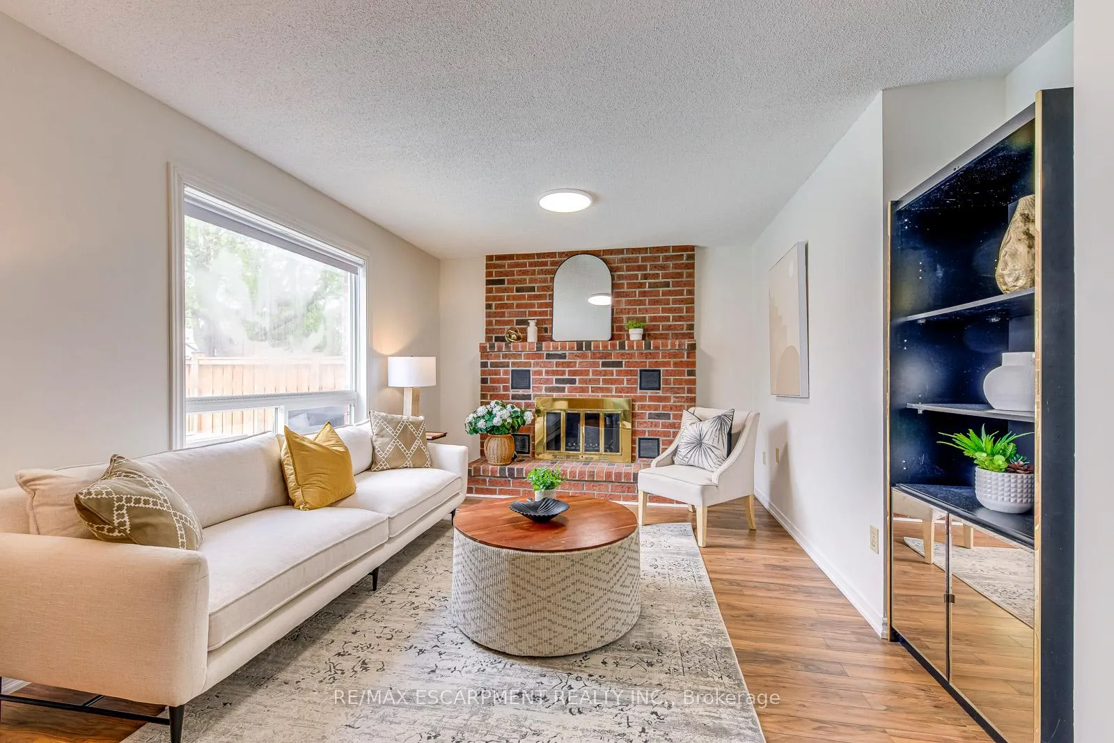 Photo 18 of 43 Niska Drive, Hamilton, Waterdown — HOMEH