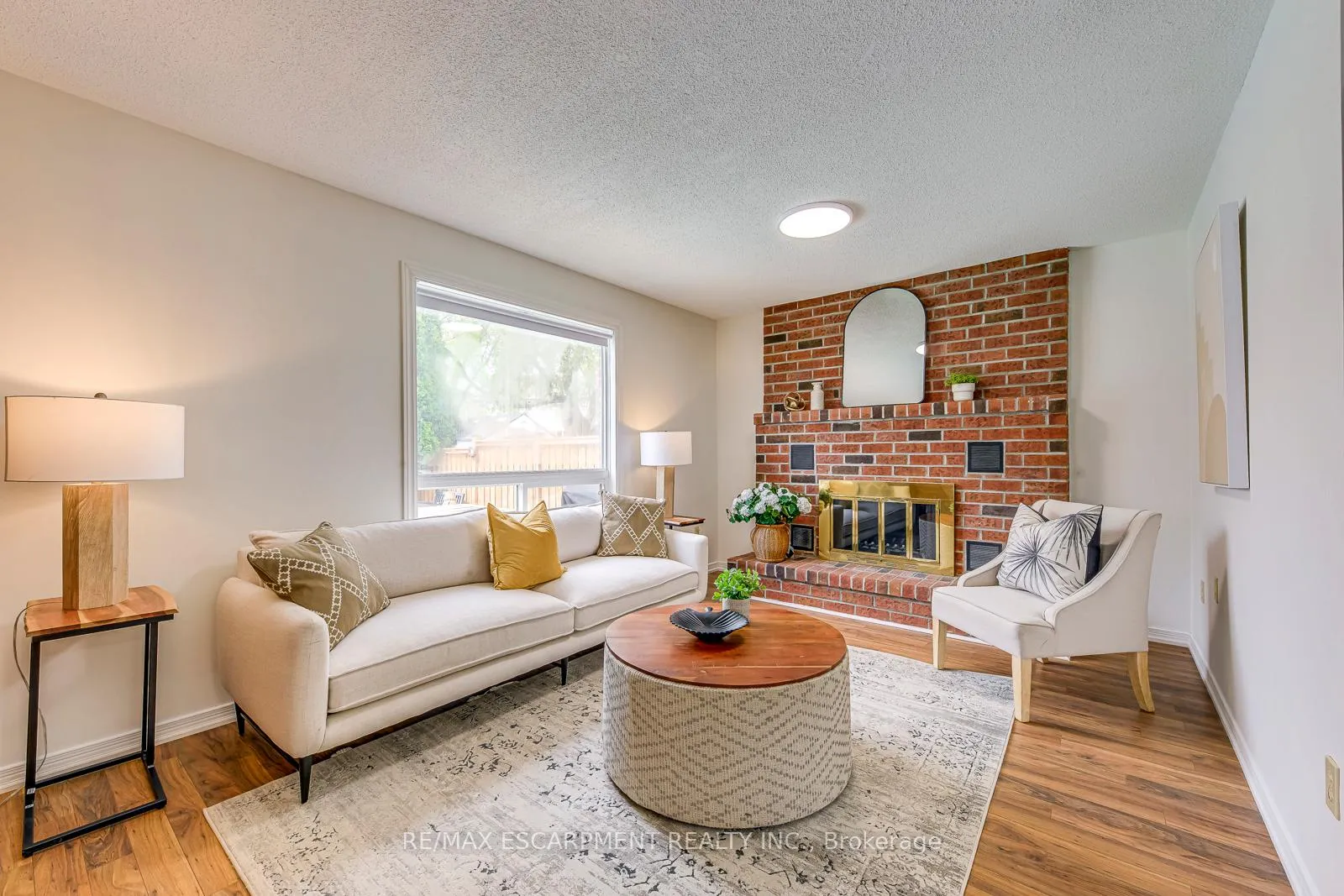 Photo 19 of 43 Niska Drive, Hamilton, Waterdown — HOMEH