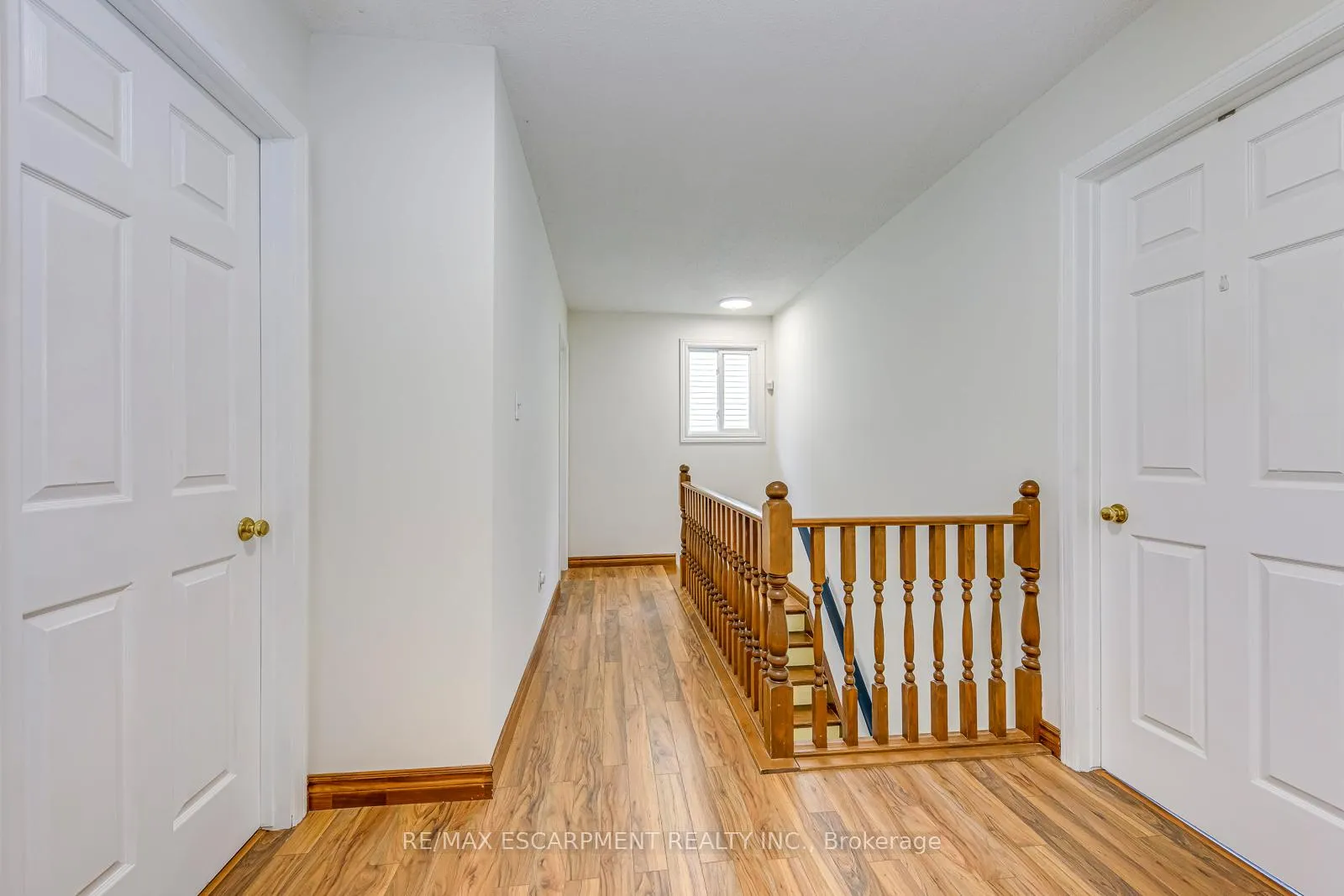 Photo 24 of 43 Niska Drive, Hamilton, Waterdown — HOMEH