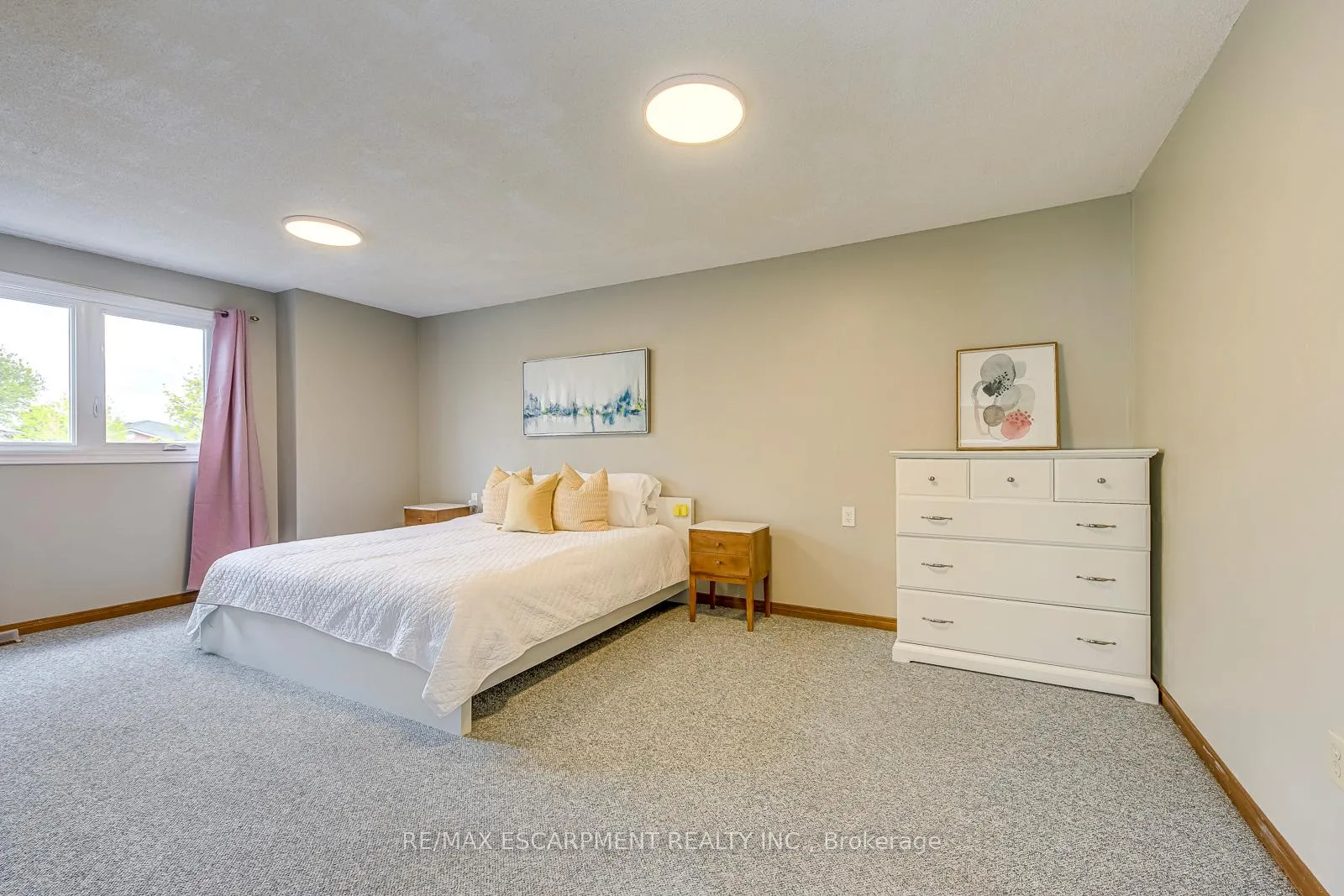 Photo 27 of 43 Niska Drive, Hamilton, Waterdown — HOMEH