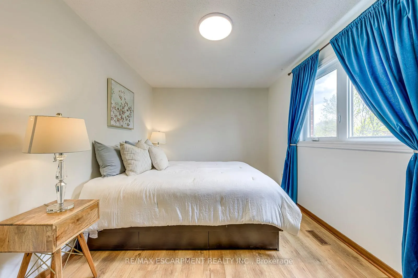 Photo 30 of 43 Niska Drive, Hamilton, Waterdown — HOMEH
