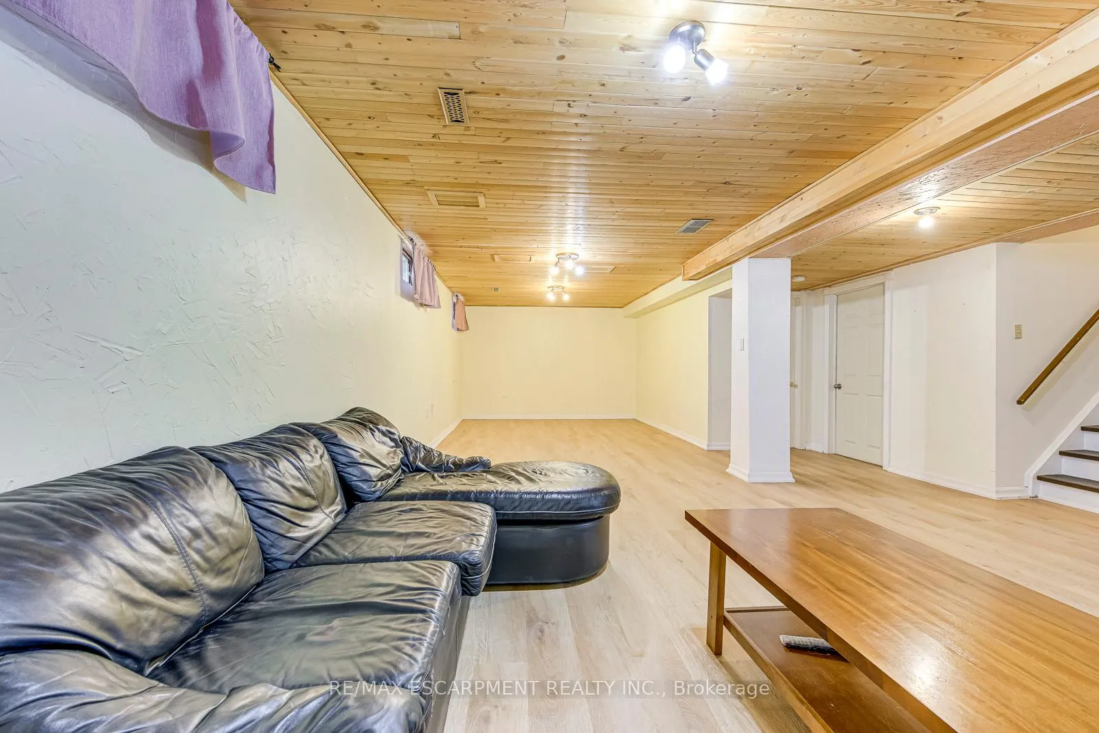 Photo 41 of 43 Niska Drive, Hamilton, Waterdown — HOMEH