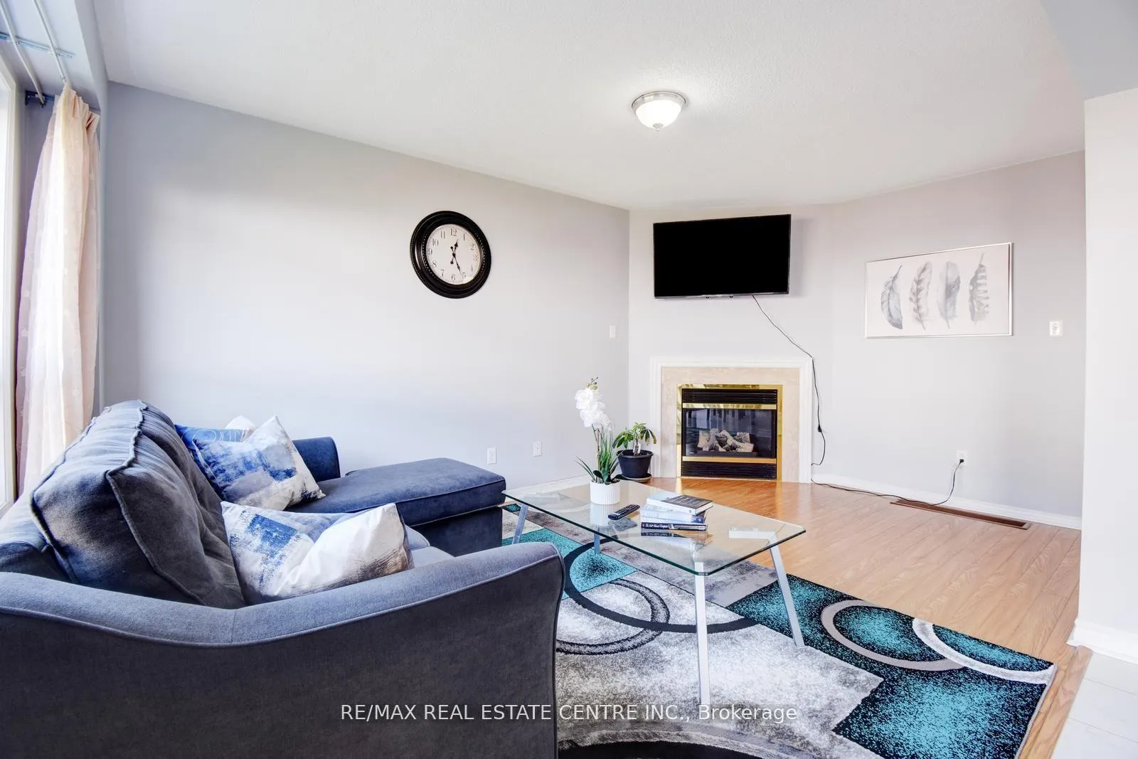 Photo 12 of 103 Botavia Downs Drive, Brampton, Fletcher's Meadow — HOMEH