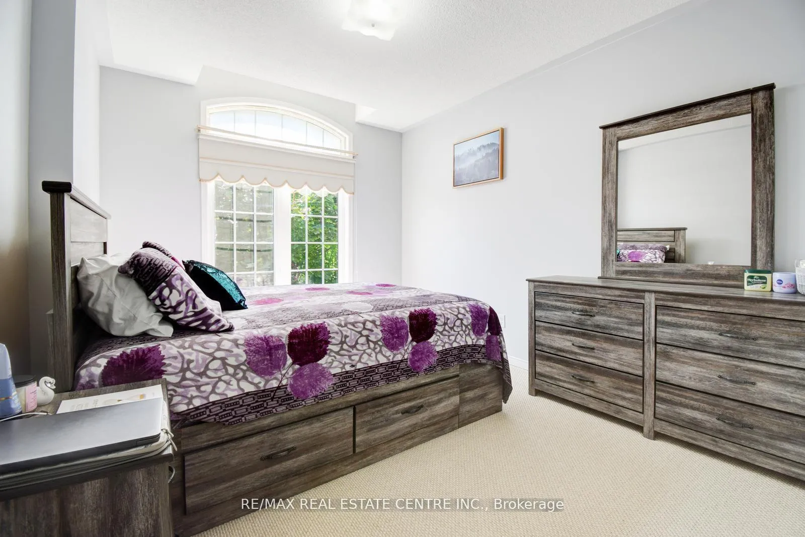 Photo 29 of 103 Botavia Downs Drive, Brampton, Fletcher's Meadow — HOMEH