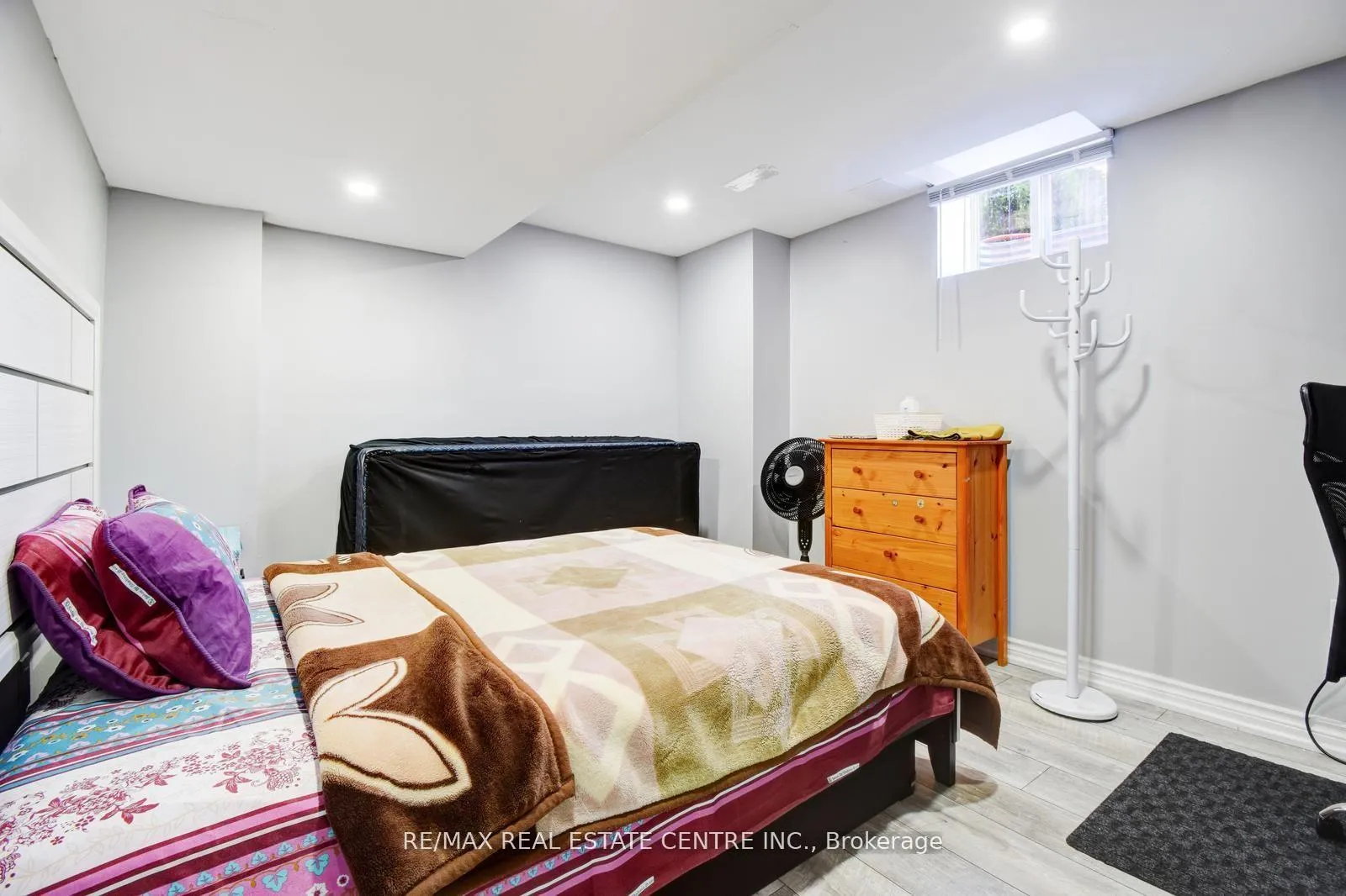 Photo 34 of 103 Botavia Downs Drive, Brampton, Fletcher's Meadow — HOMEH