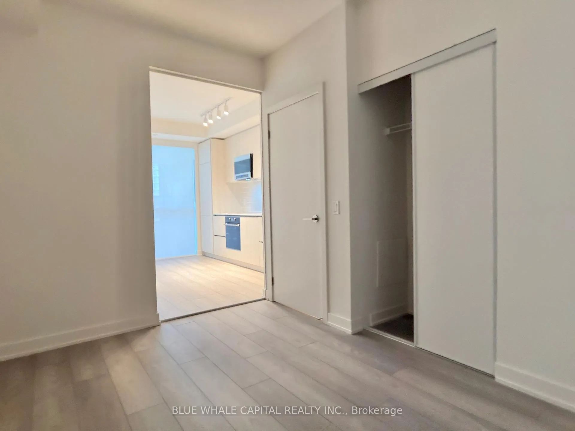 Photo 5 of Unit 710, 120 Broadway Avenue, Toronto, Mount Pleasant West — HOMEH