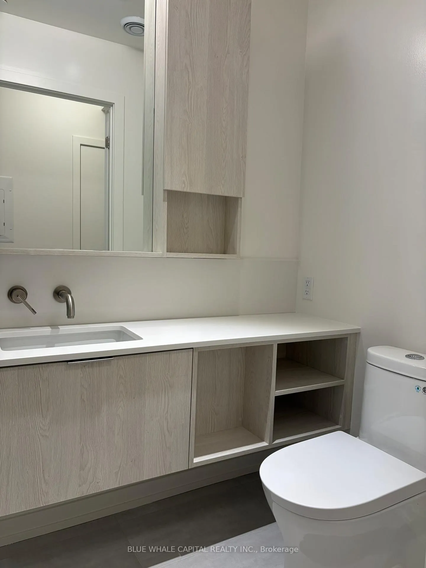 Photo 10 of Unit 710, 120 Broadway Avenue, Toronto, Mount Pleasant West — HOMEH