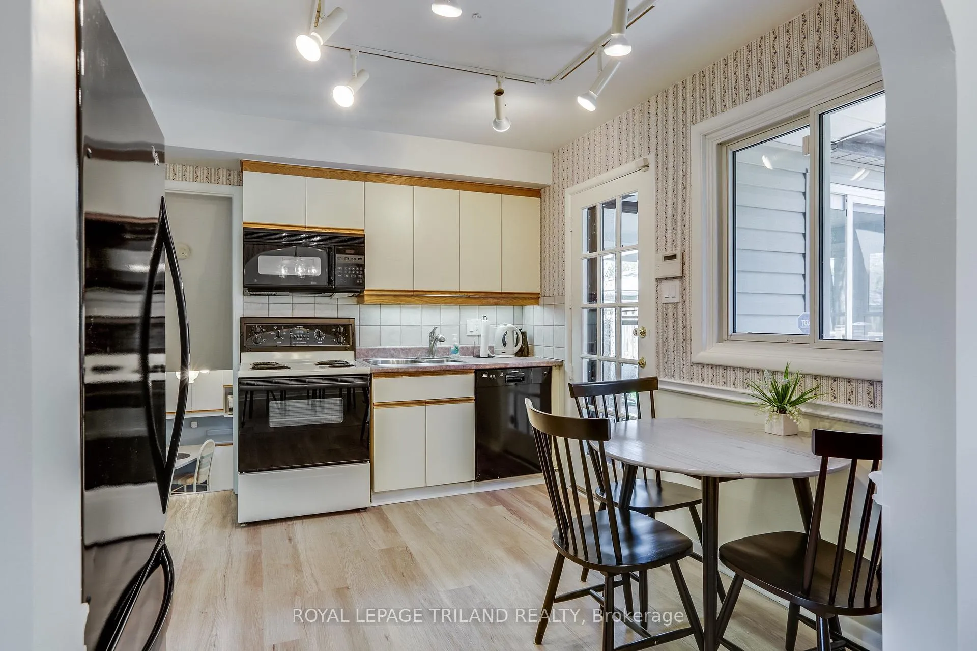 Photo 13 of 18 Noel Avenue, London, East I — HOMEH