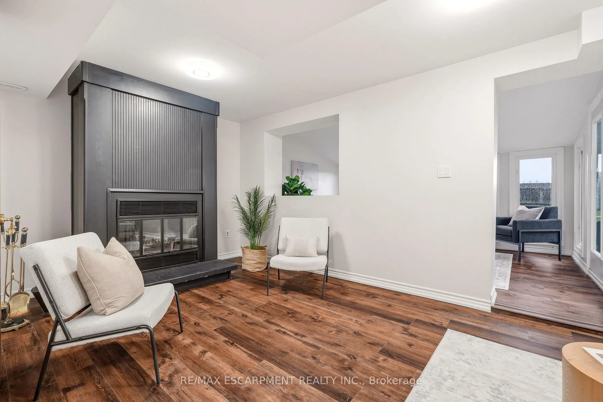 Photo 5 of 694 Mullin Way, Burlington, Appleby — HOMEH