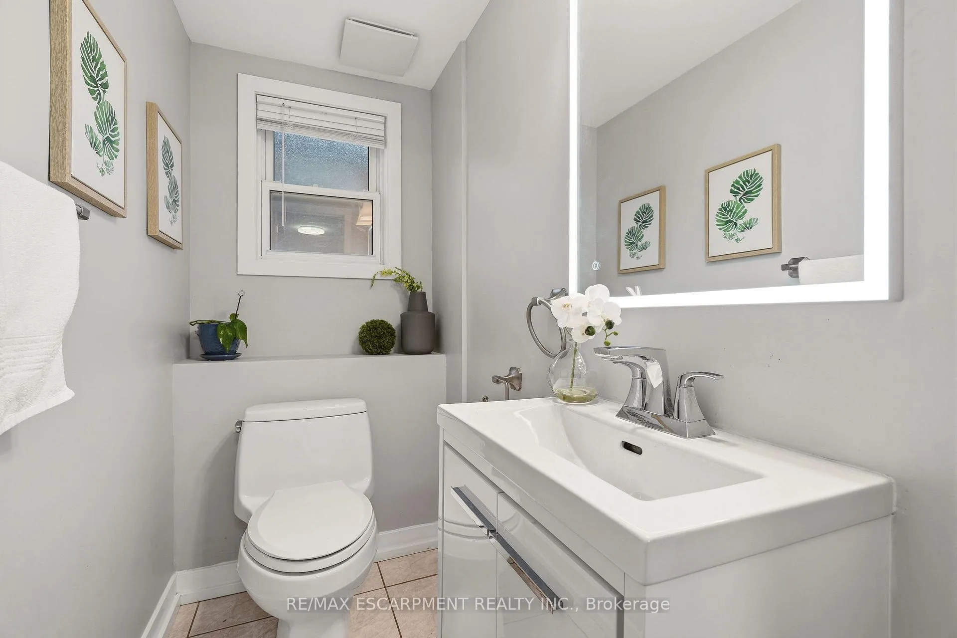 Photo 13 of 694 Mullin Way, Burlington, Appleby — HOMEH