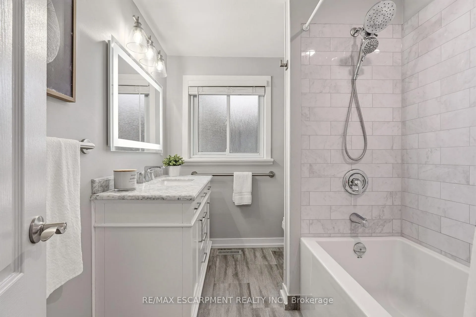 Photo 31 of 694 Mullin Way, Burlington, Appleby — HOMEH