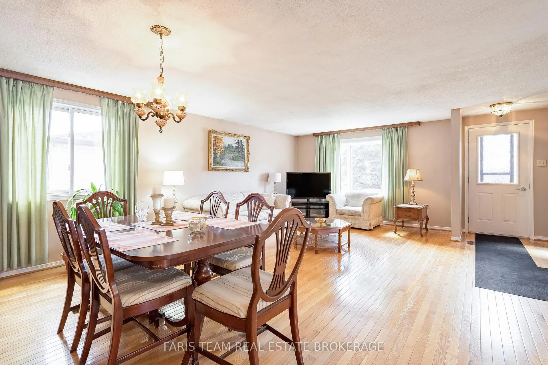 Photo 10 of 308 Christine Drive, Midland — HOMEH