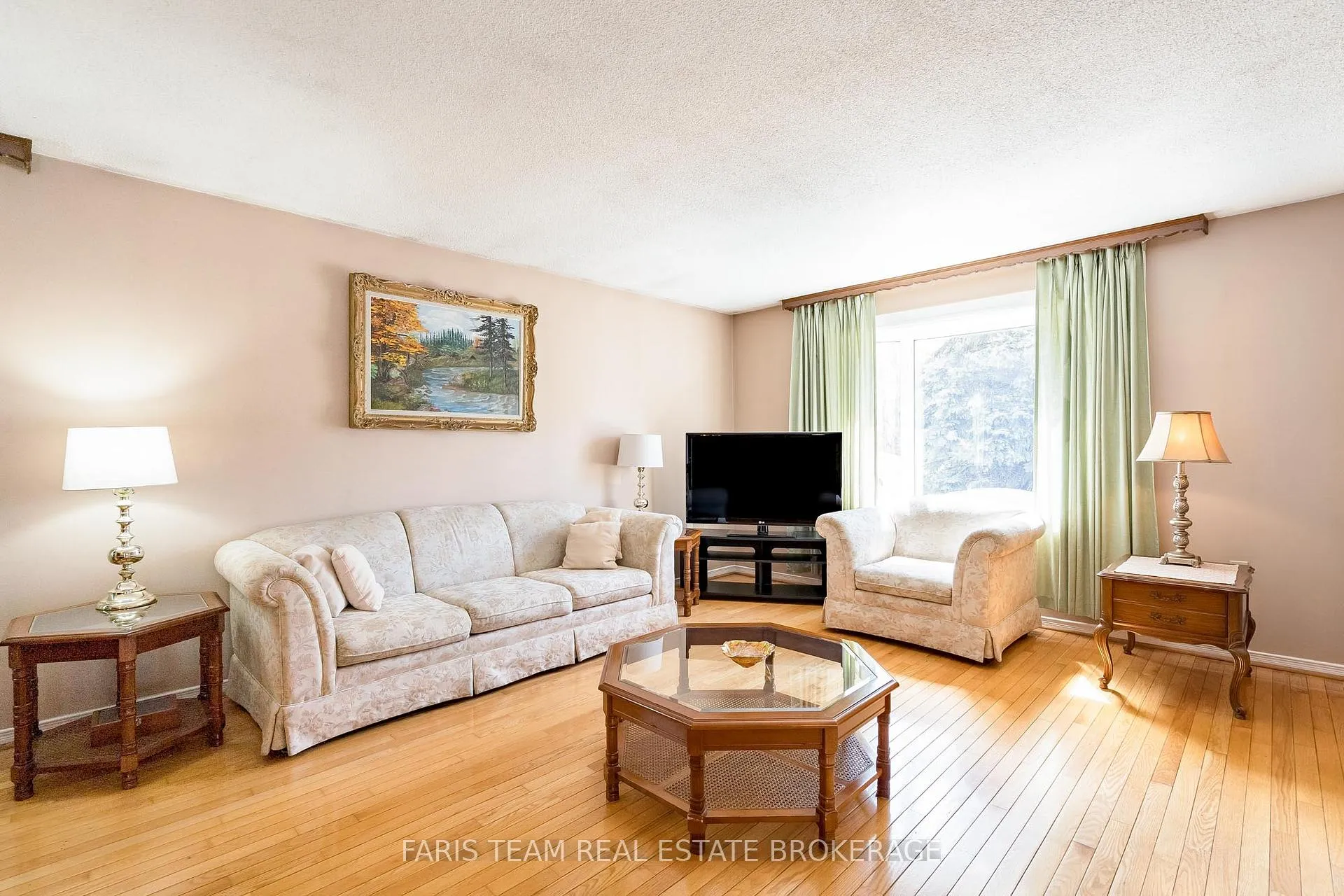 Photo 11 of 308 Christine Drive, Midland — HOMEH