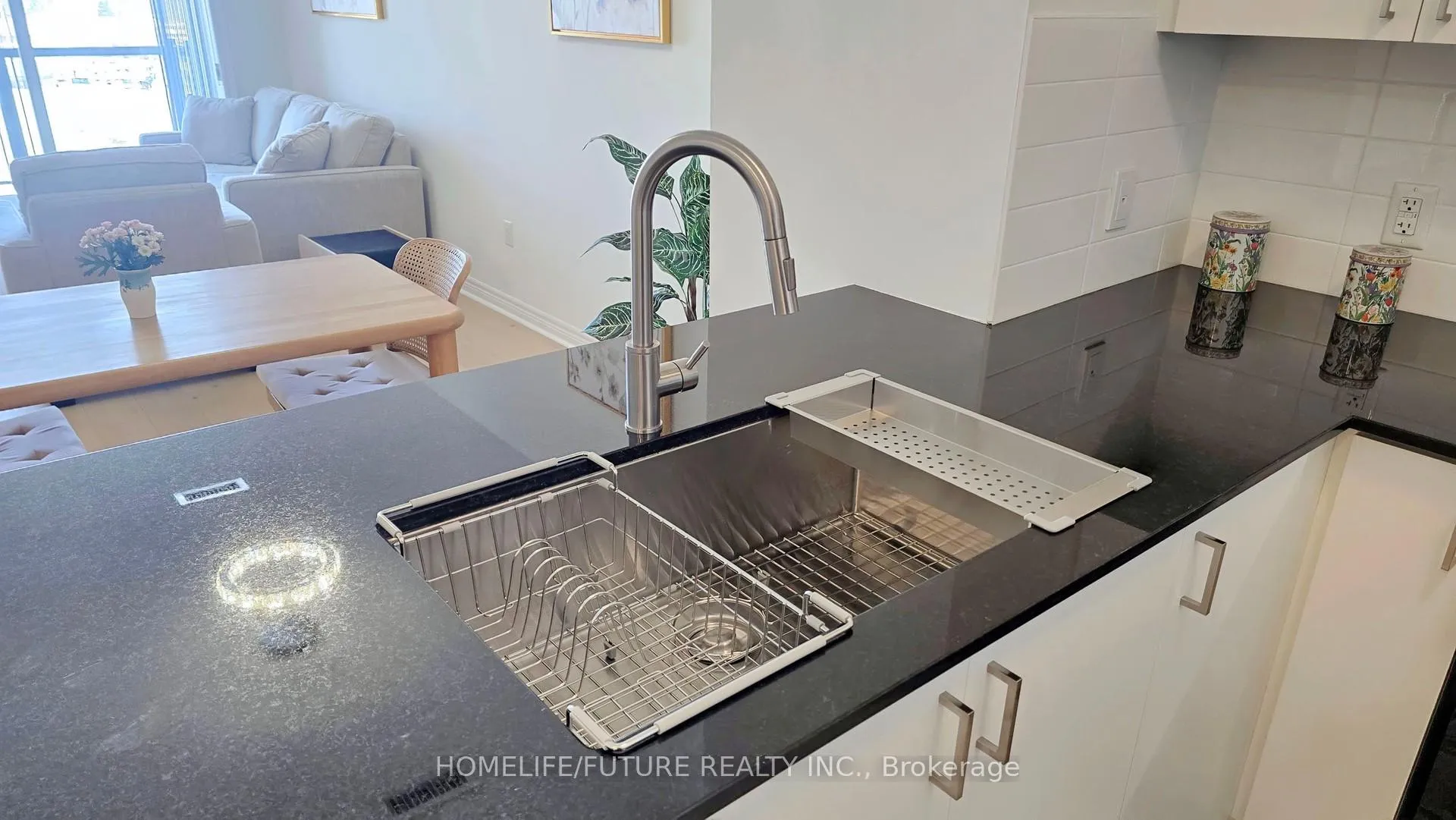 Photo 19 of Unit 703, 39 New Delhi Drive, Markham, Cedarwood — HOMEH