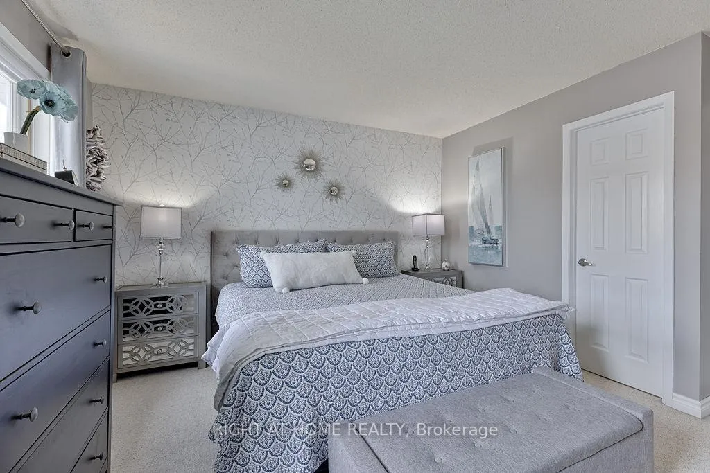 Photo 20 of 29 Peacock Crescent, Ottawa, Barrhaven - Cedargrove/Fraserdale — HOMEH