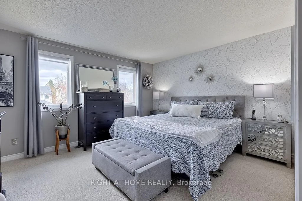 Photo 21 of 29 Peacock Crescent, Ottawa, Barrhaven - Cedargrove/Fraserdale — HOMEH
