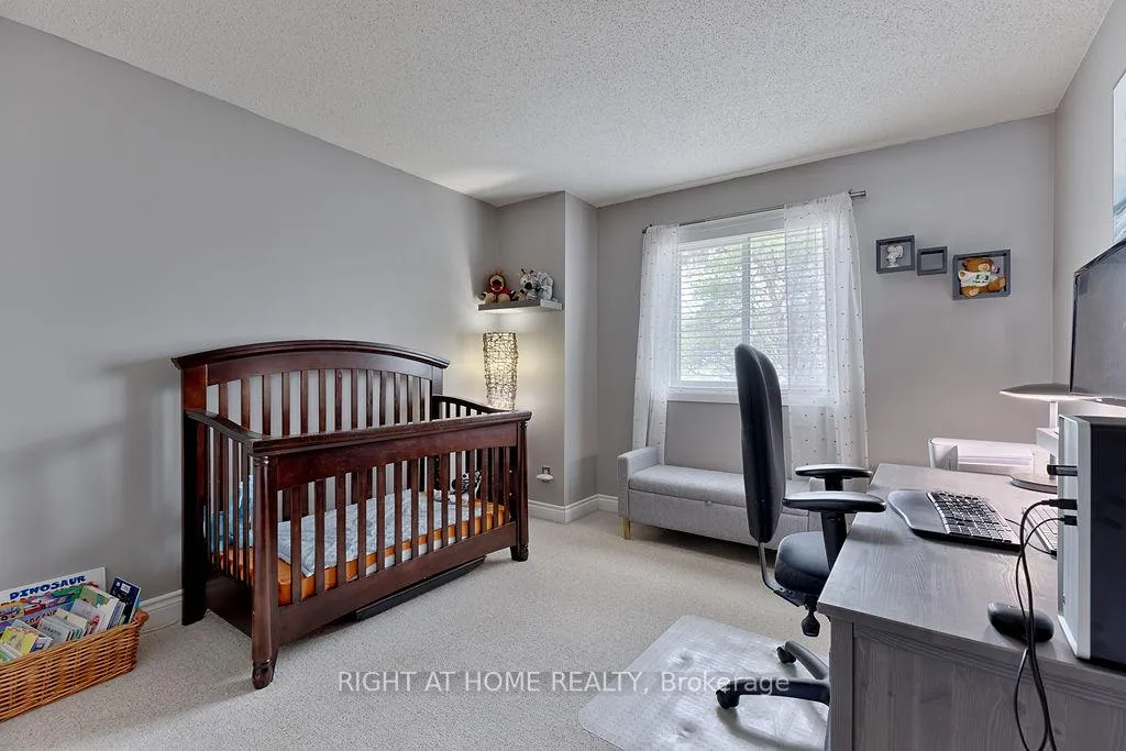Photo 25 of 29 Peacock Crescent, Ottawa, Barrhaven - Cedargrove/Fraserdale — HOMEH