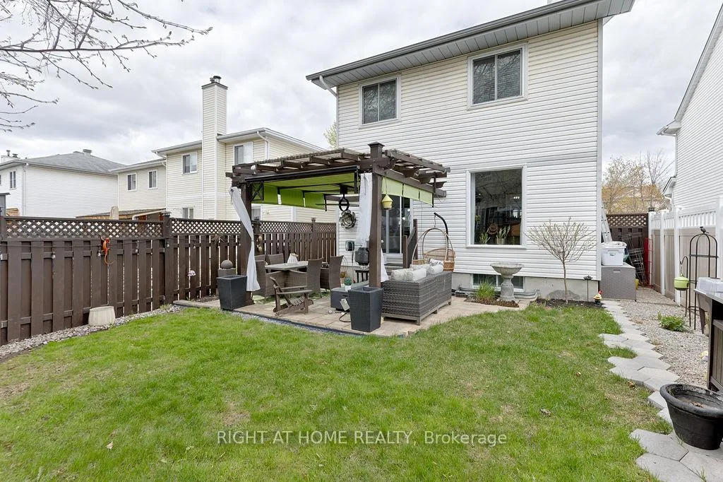 Photo 30 of 29 Peacock Crescent, Ottawa, Barrhaven - Cedargrove/Fraserdale — HOMEH