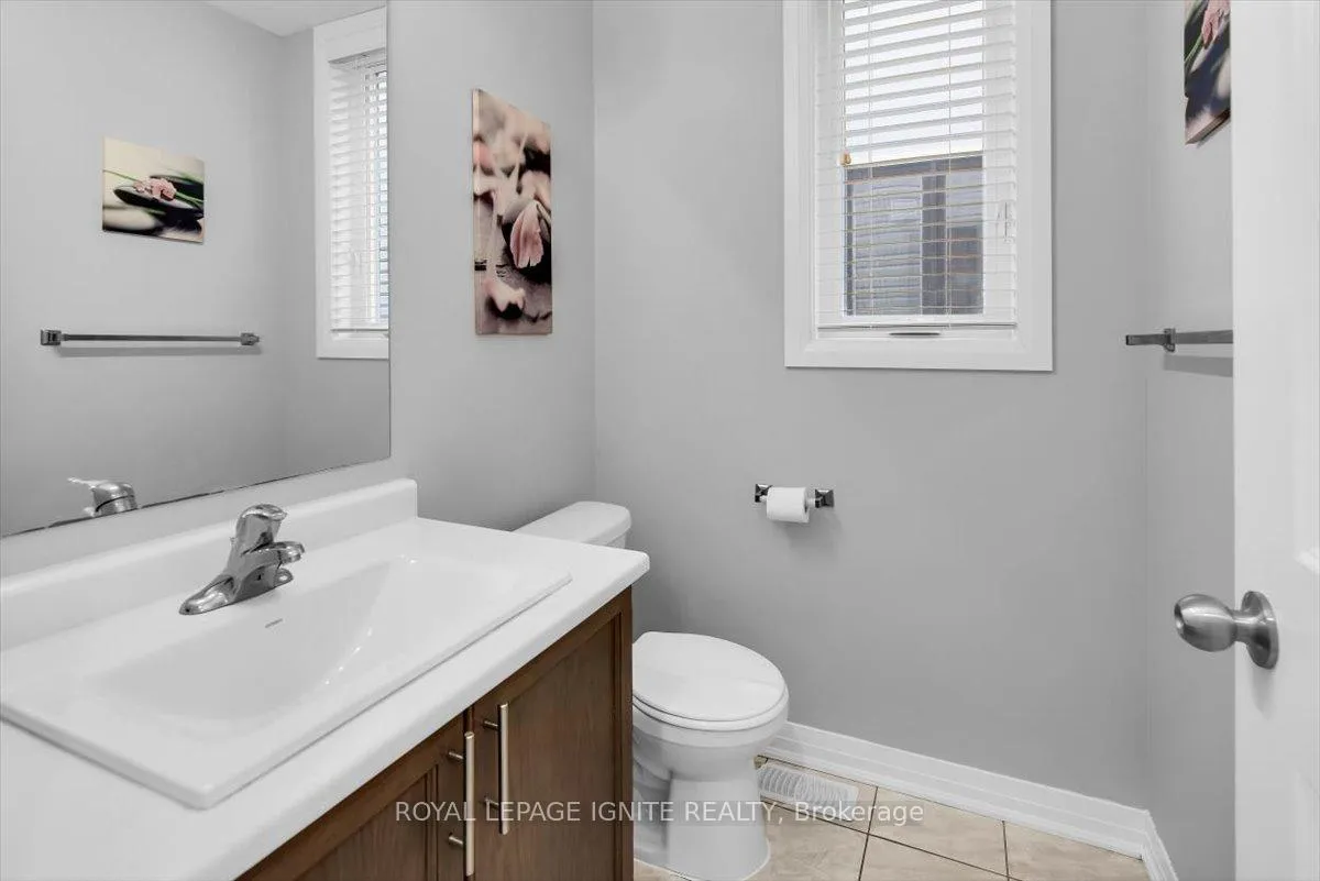 Photo 5 of 91 Yacht Drive, Clarington, Bowmanville — HOMEH