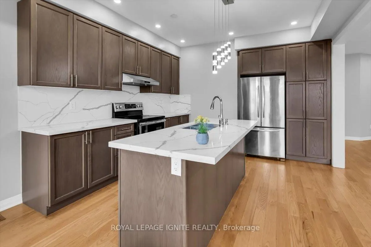 Photo 12 of 91 Yacht Drive, Clarington, Bowmanville — HOMEH