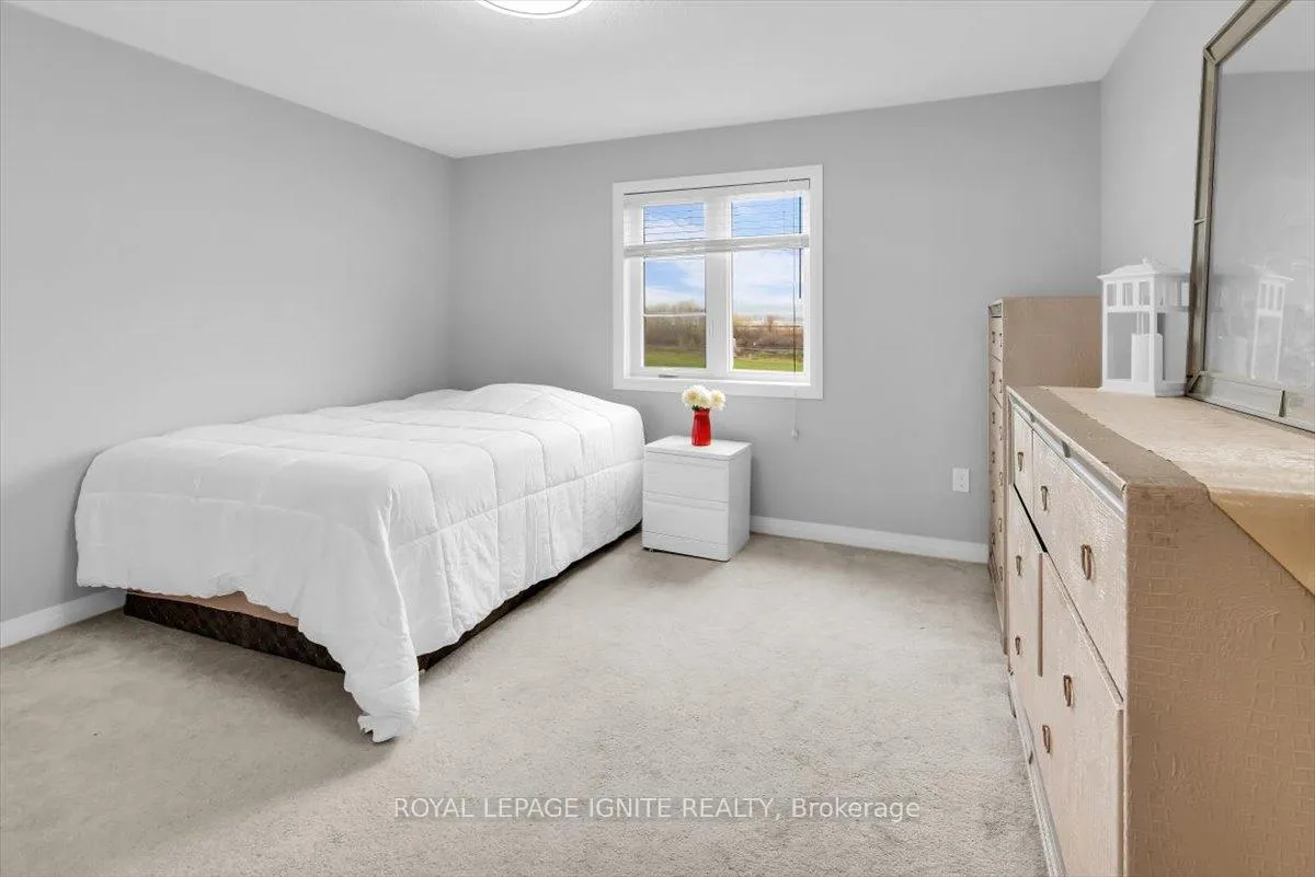 Photo 22 of 91 Yacht Drive, Clarington, Bowmanville — HOMEH